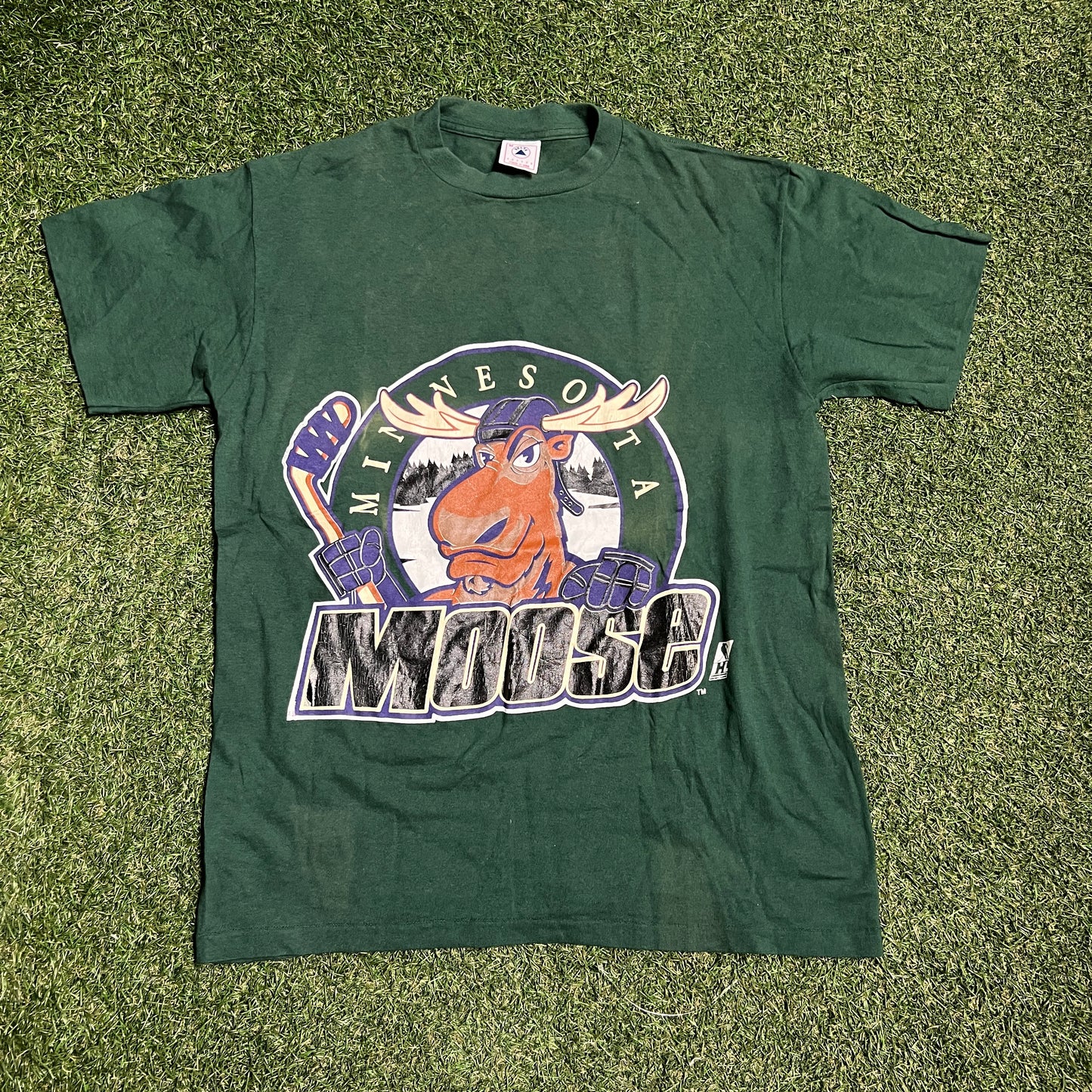 1990s Minnesota Moose Green Tee Size Medium USED v15958