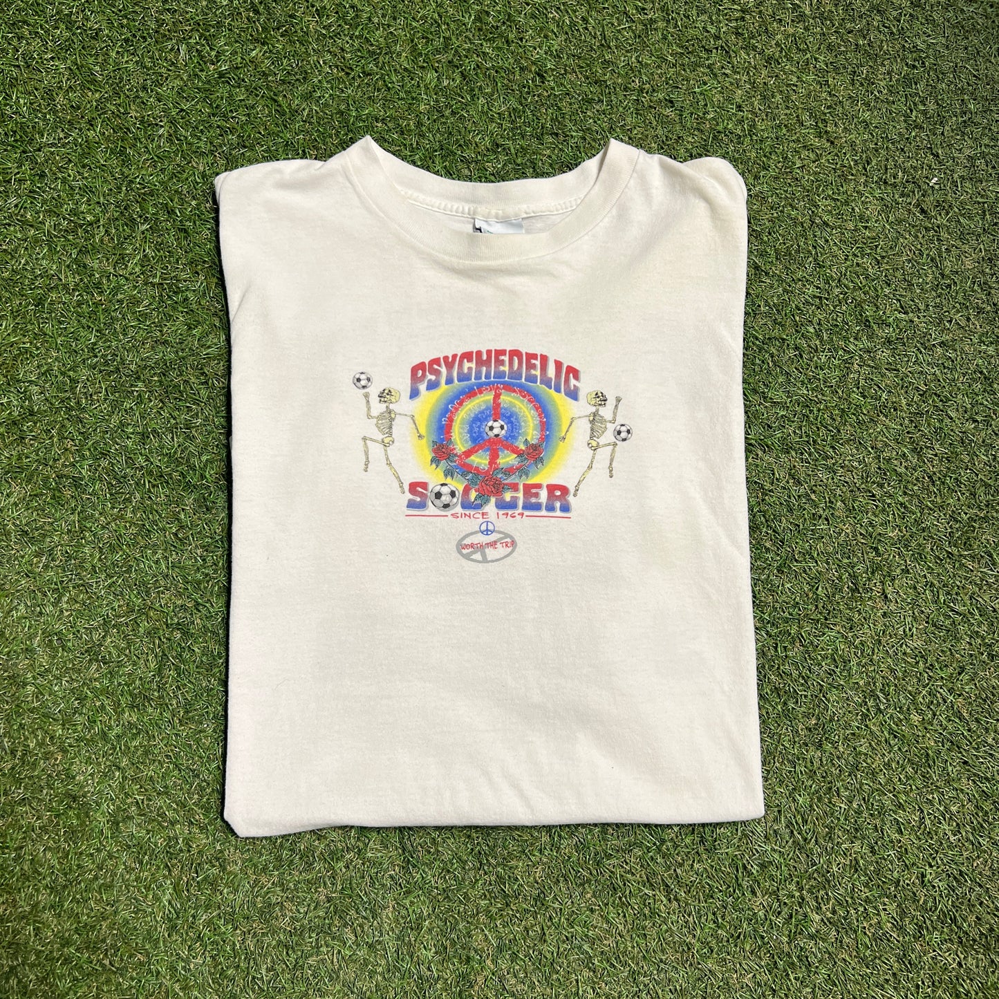 1990s Psychedelic Soccer Since 1969 White Tee Size XL USED v14992
