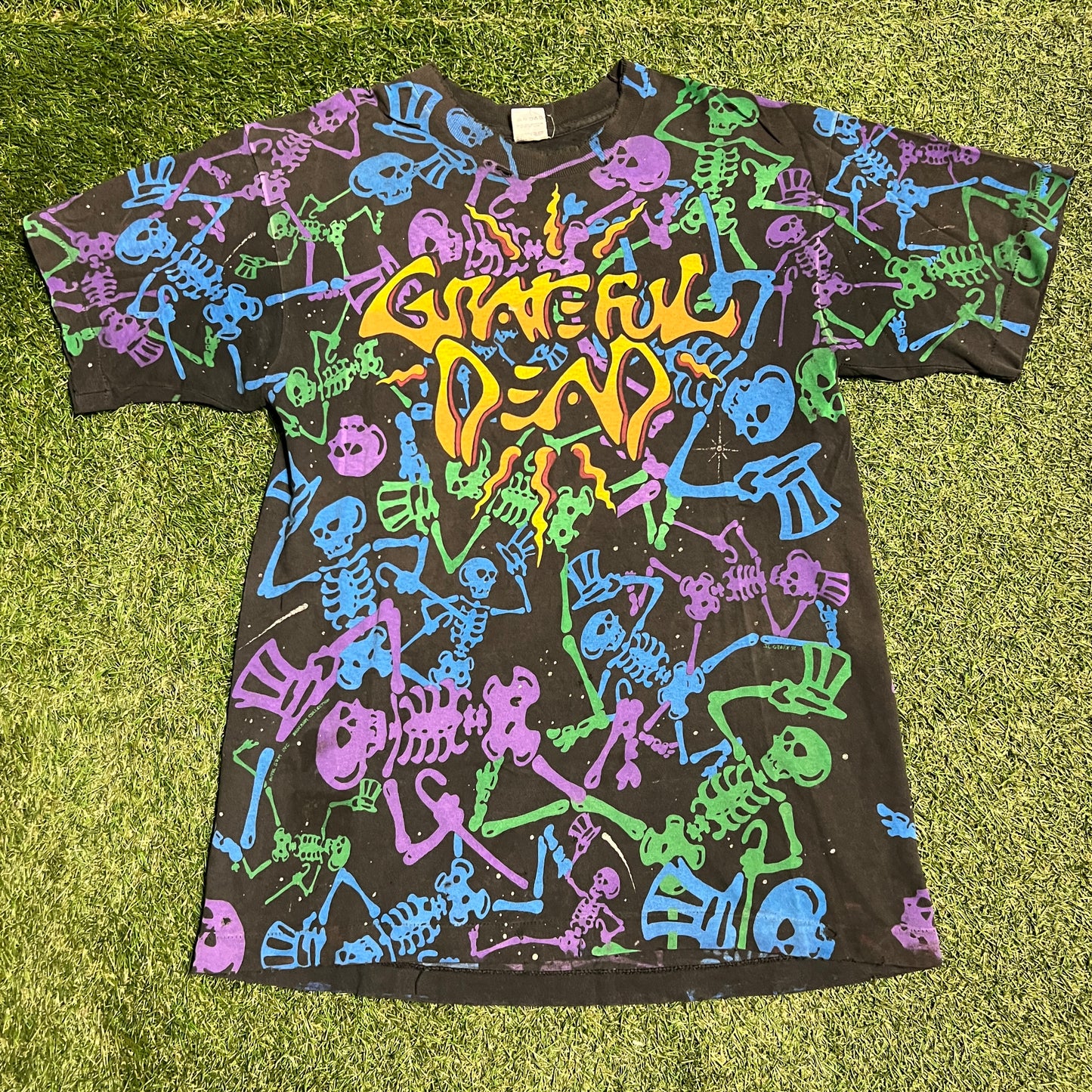 1992 Grateful Dead Skeletons with Top Hats Full Print Black Tee Size Large USED v2295