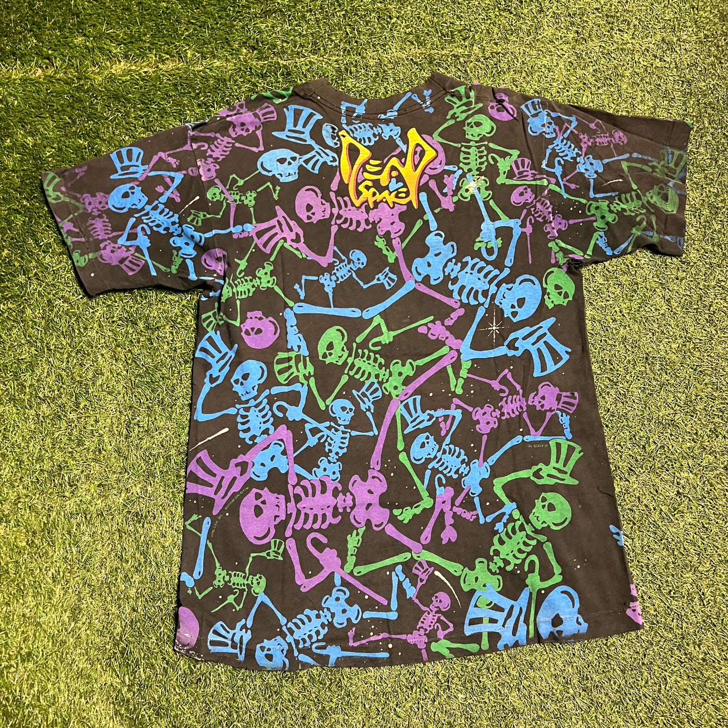 1992 Grateful Dead Skeletons with Top Hats Full Print Black Tee Size Large USED v2295