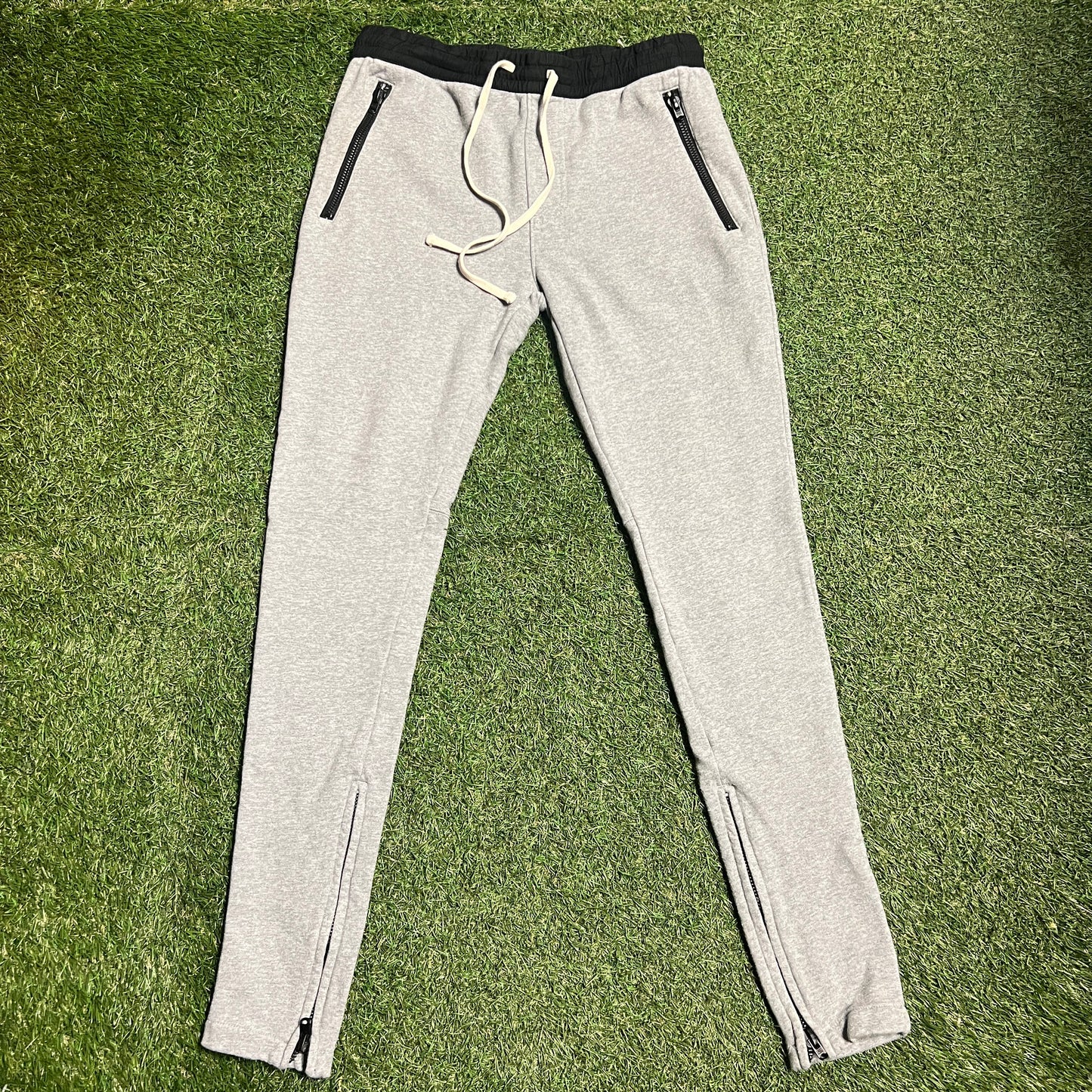 FOG Drawstring Sweatpants Gray Size Medium USED x3618