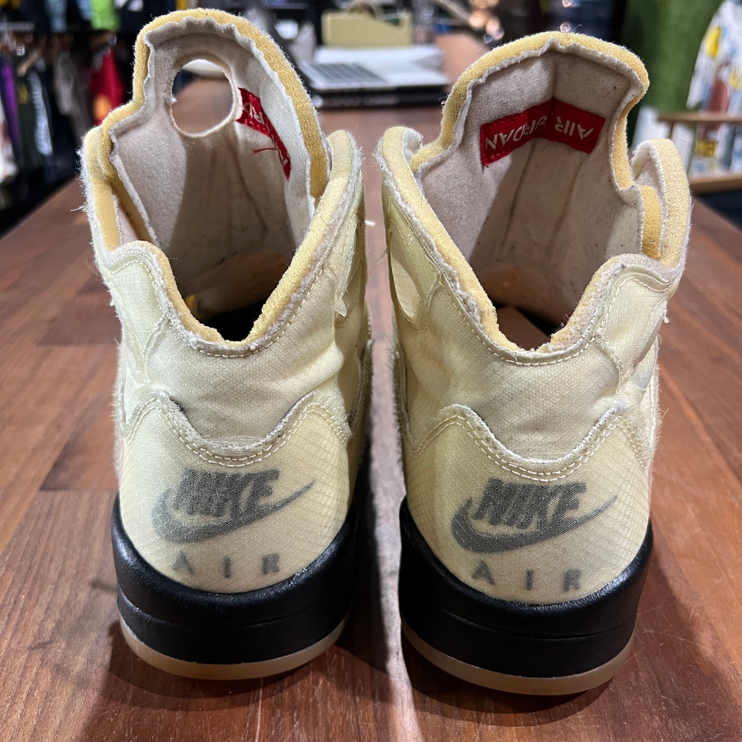 Jordan 5 Off White Sail Size 9.5 USED s14076