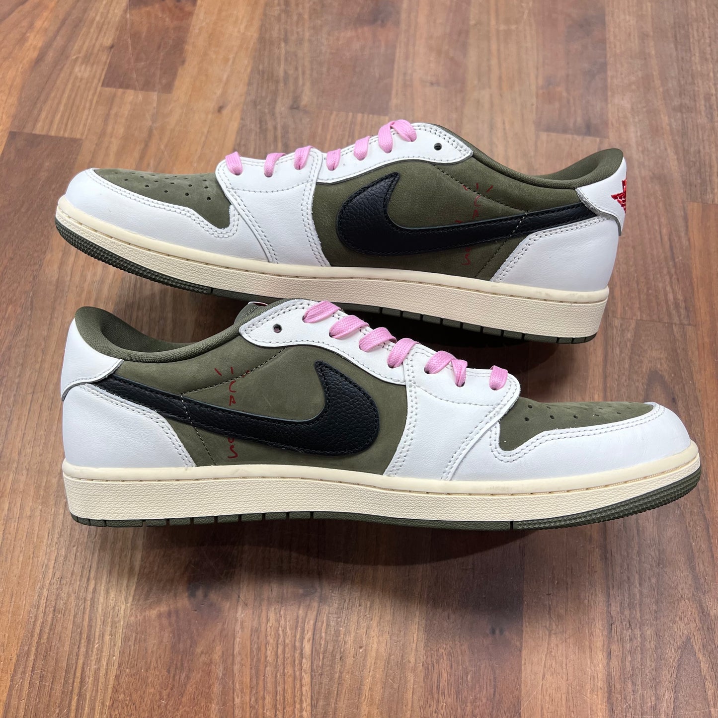 Jordan 1 Travis Scott Low Medium Olive Size 12.5 USED s15829