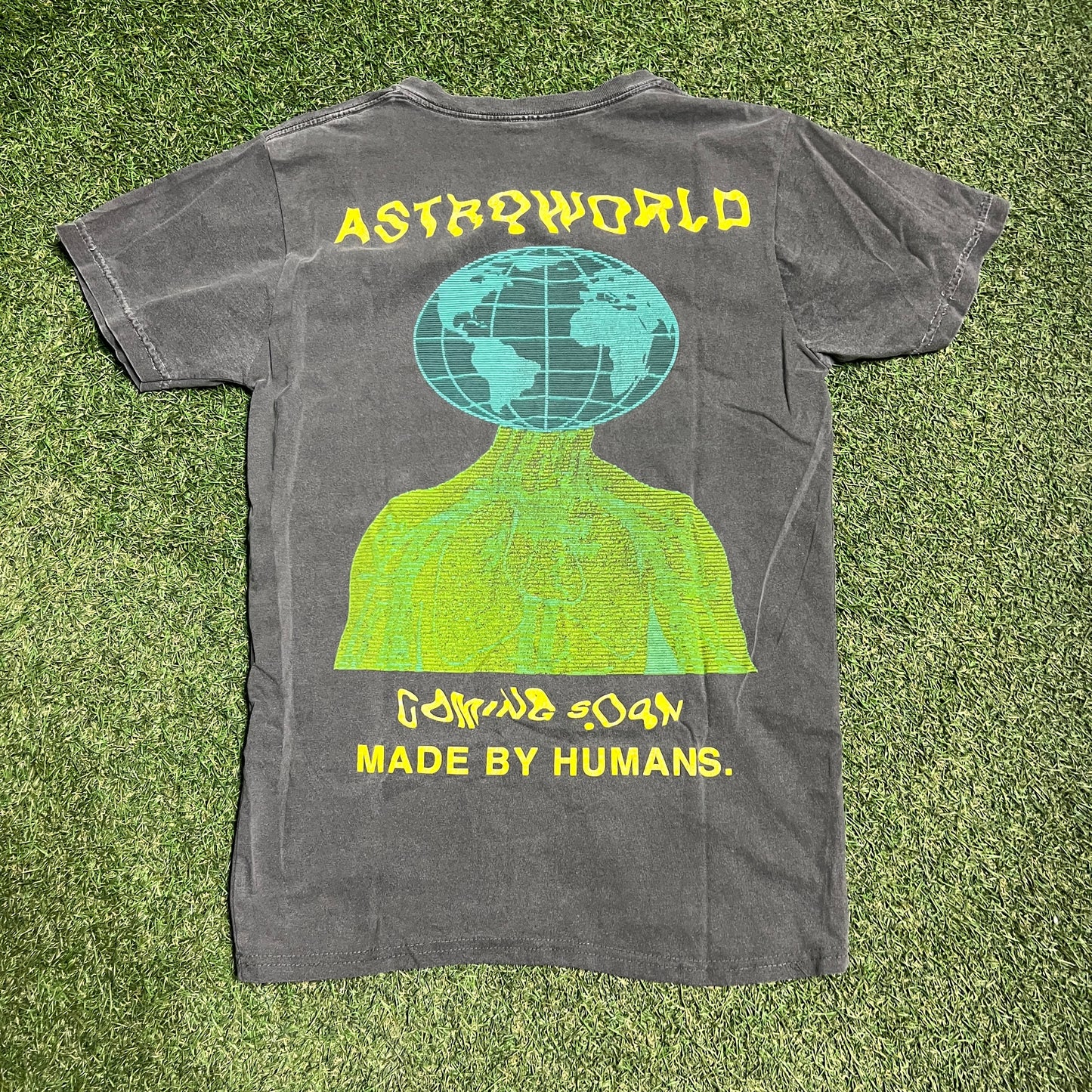 Travis Scott Astroworld Coming Soon Made by Humans Grey tee Size XXL USED x12507