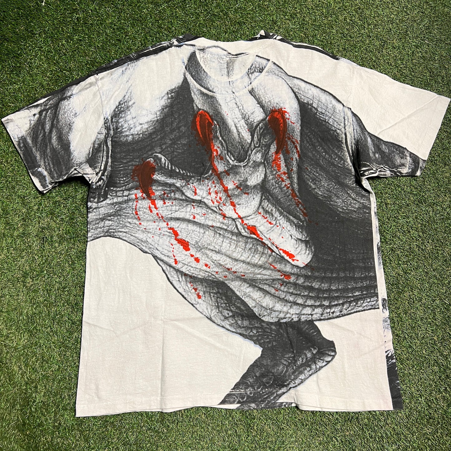 1993 Jurassic Park Full Print Blood Claws Tee Size XL USED v15045