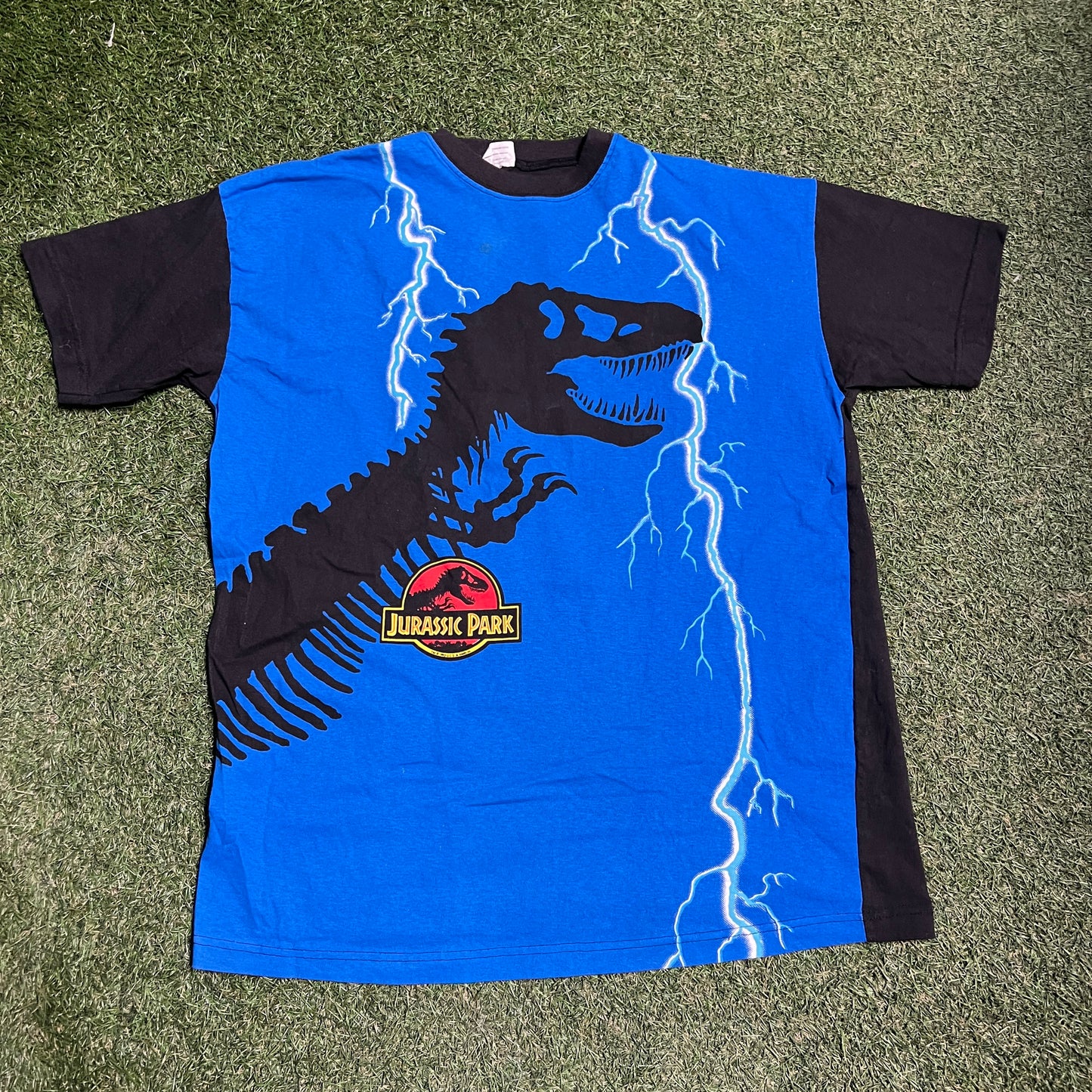 1994 Jurassic Park Full Print Front Side Blue Tee Size XL USED v15046