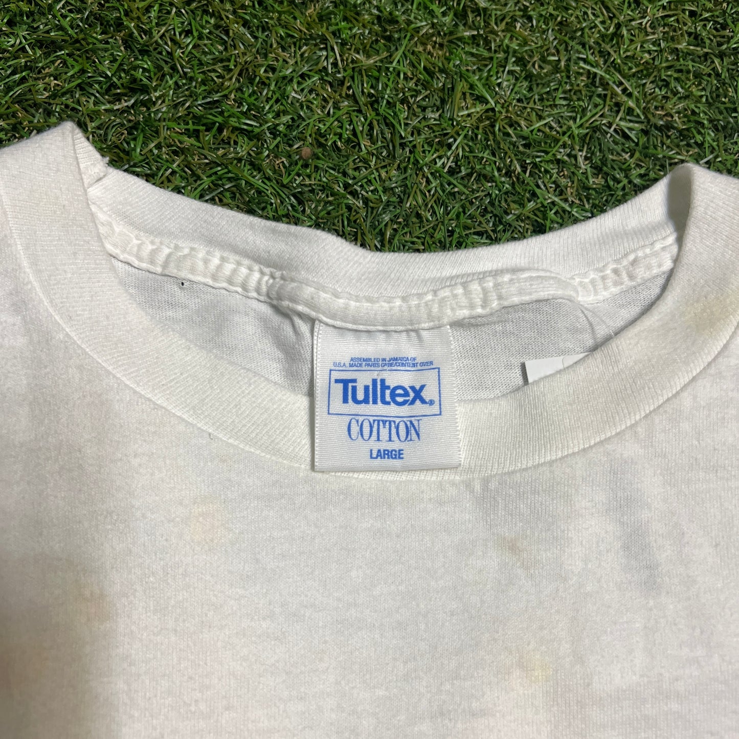 Super sunday football White Tee Size Large USED v11942