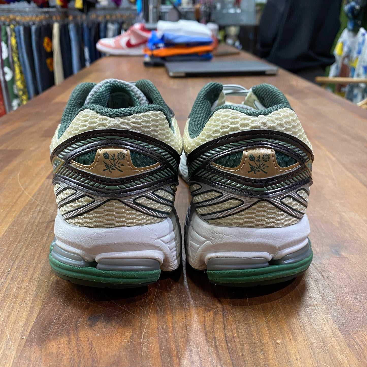 New Balance 860v2 Aime Leon Dore Green Size 9 USED s14537