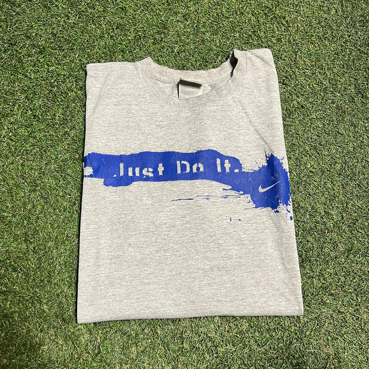 Y2K Nike Paint Swoosh Grey Tee Size Large USED v15091