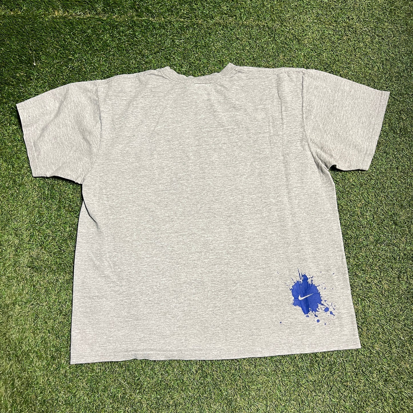 Y2K Nike Paint Swoosh Grey Tee Size Large USED v15091