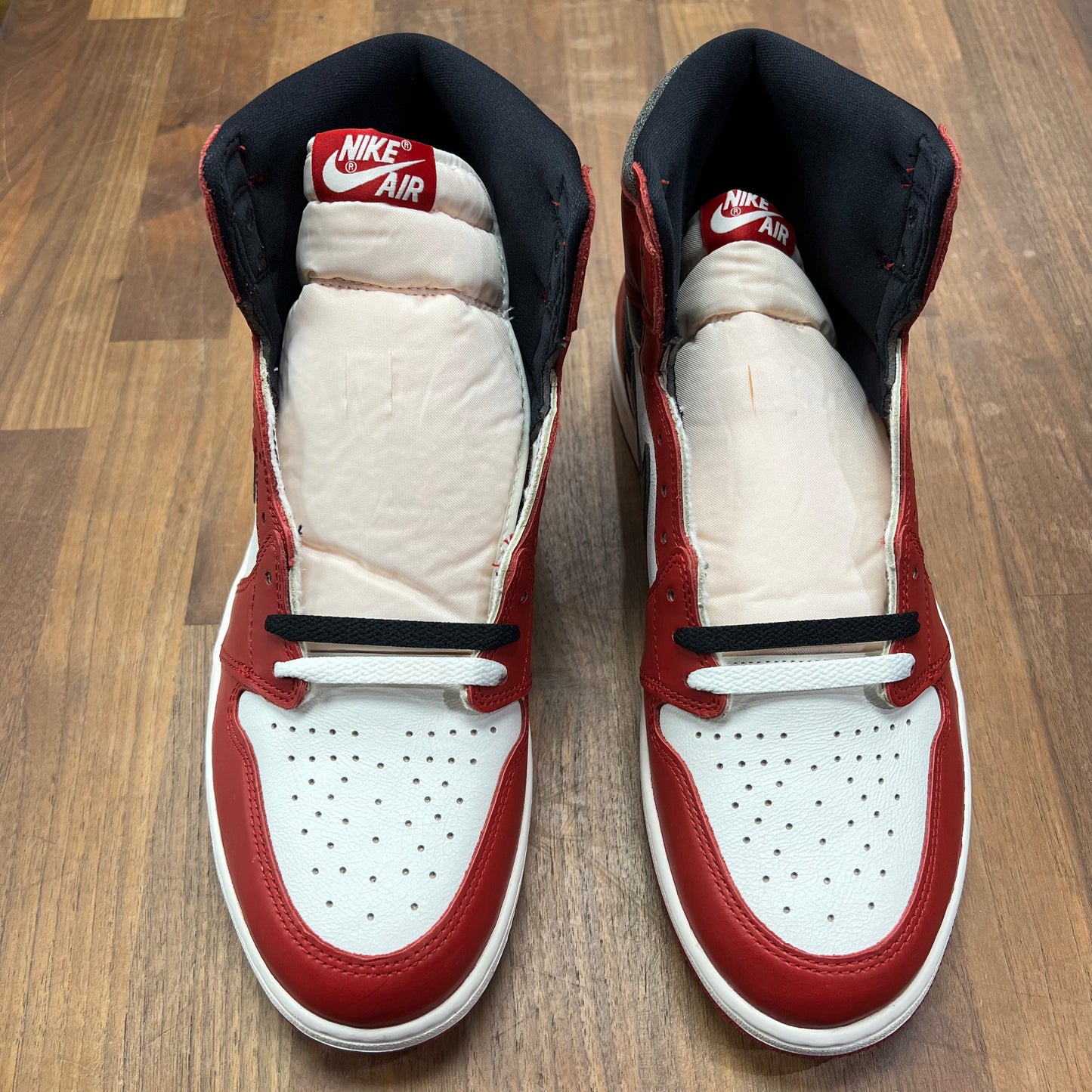 Jordan 1 Lost and Found Chicago Size 13 NEW s8364