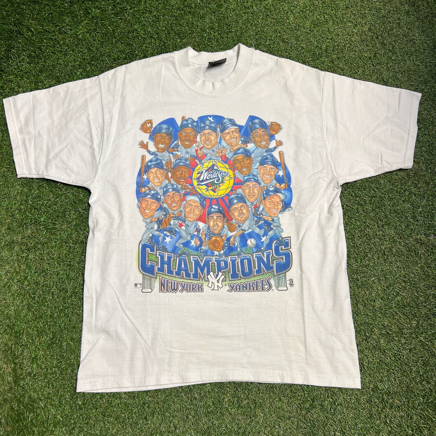 Pro Player 1998 World Series Champs New York Yankees Cartoon Heads White Tee Size XL USED v14138