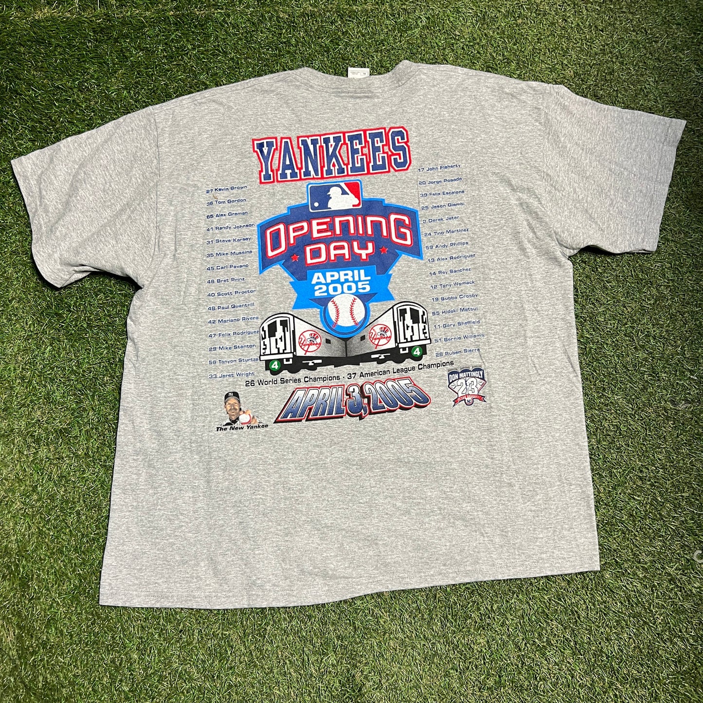 05 Yankees Opening Day Photo Team Grey Tee Size XL USED v14160