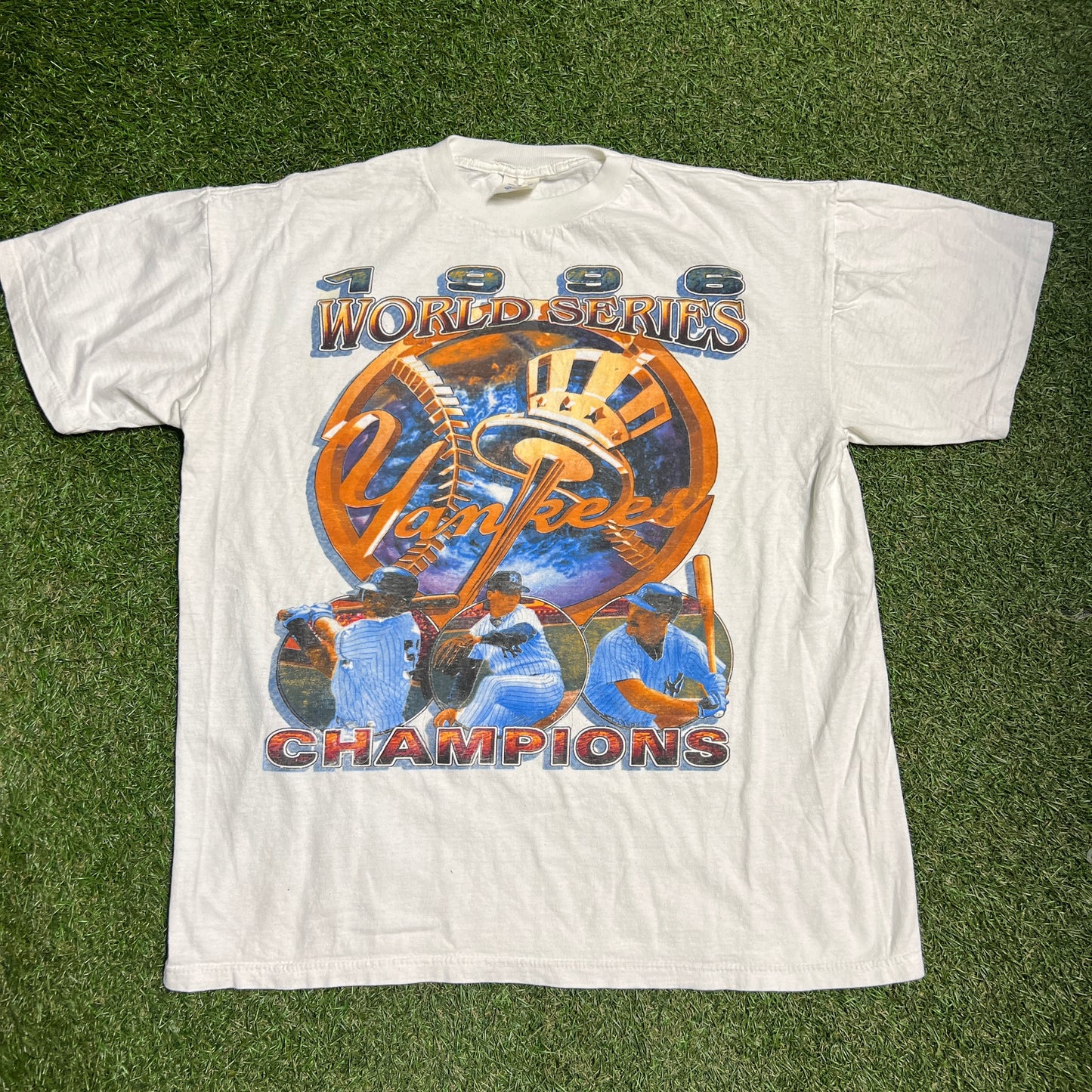 Evans Tag 1996 World Series Champions Gold Logo 3 Players White Tee Size XL USED v14142
