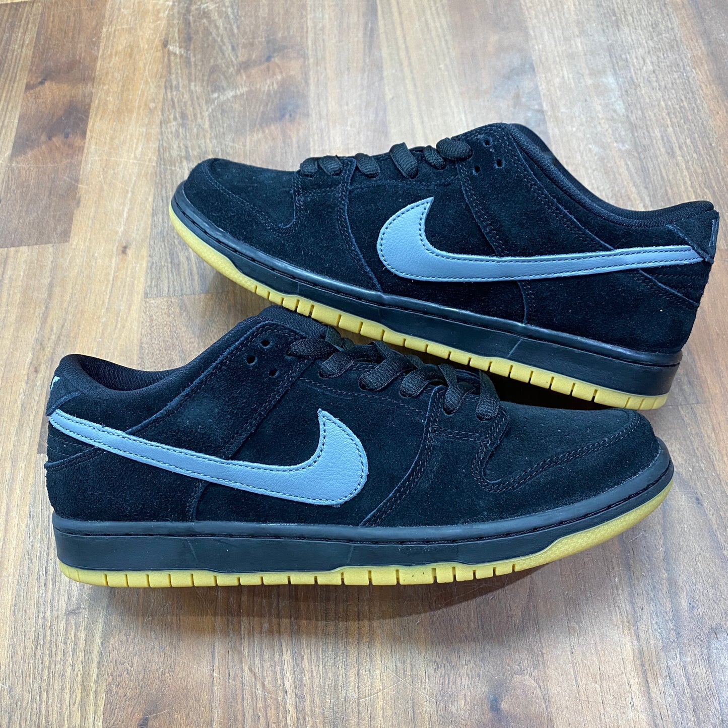 Nike SB Dunk Low Fog 2021 Size 9.5 USED s14590