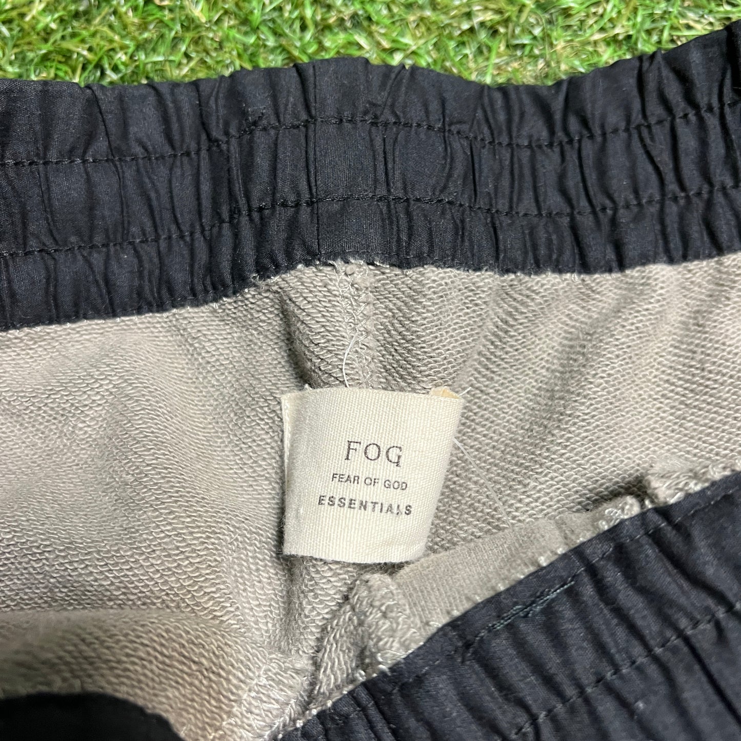 FOG Green Sweatpants with Black waistband Size Medium USED x3216