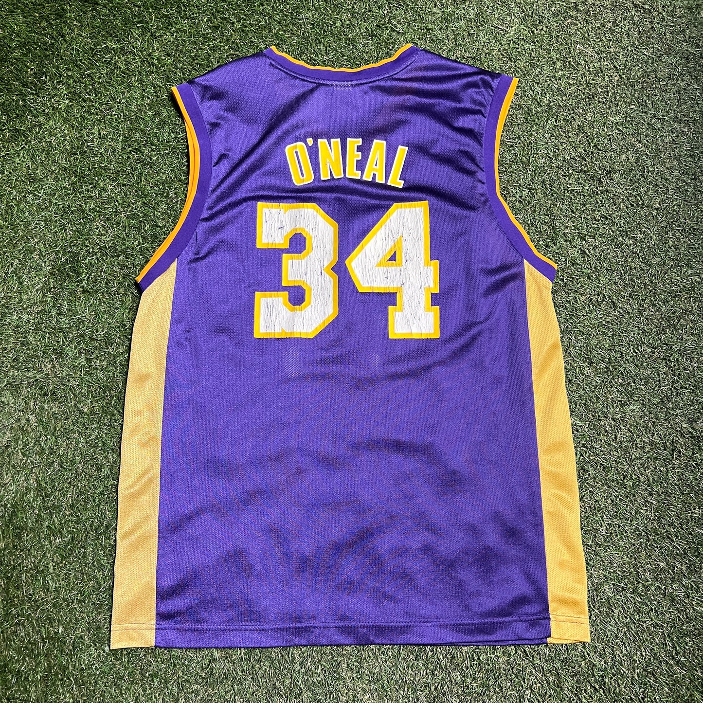 Lakers Oneil jersey Size Large USED v1416