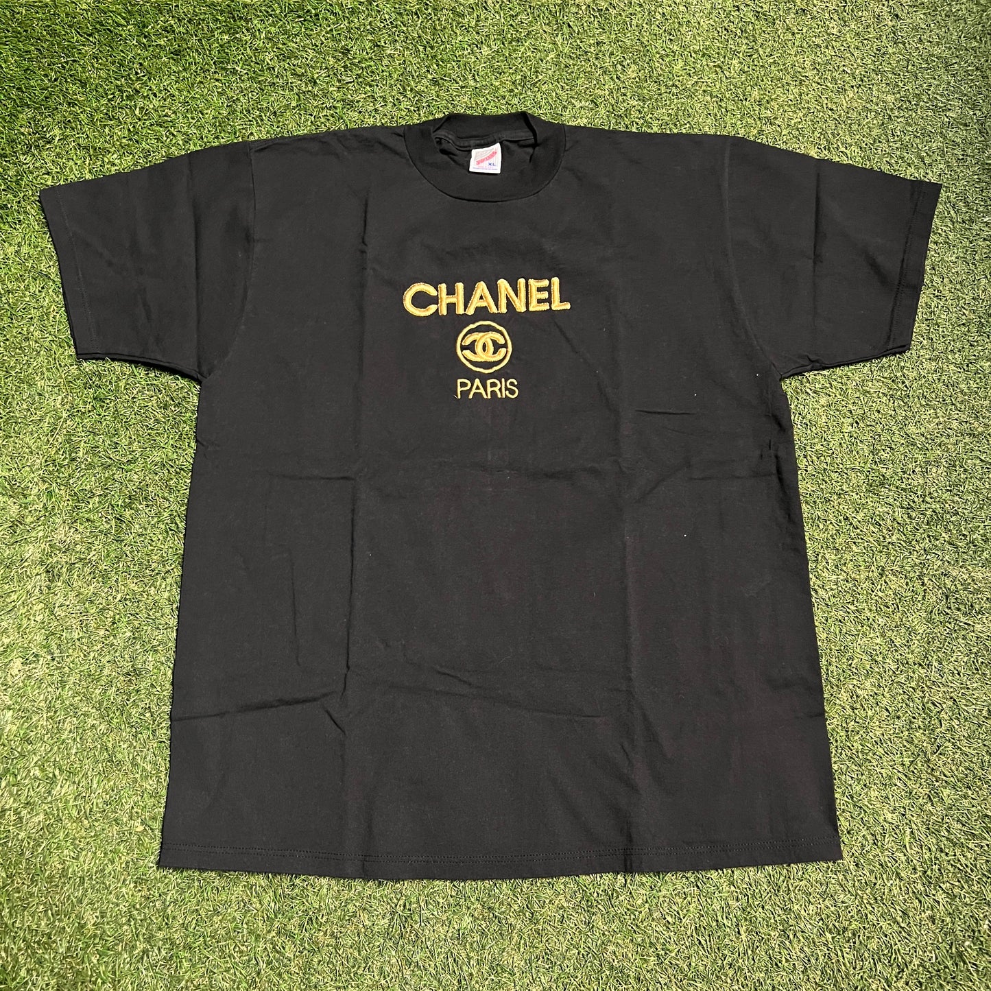 Bootleg Chanel Paris Black Tee Size XL USED v15127