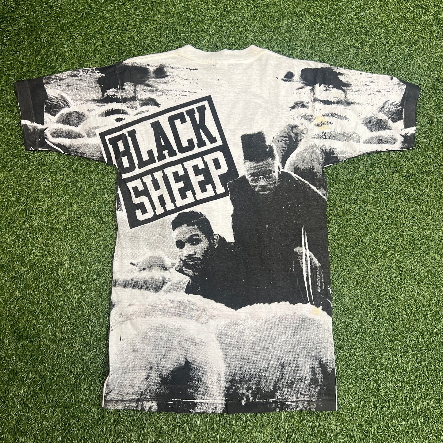 Black Sheep 1990s Full Print Tee Size Large USED v5603