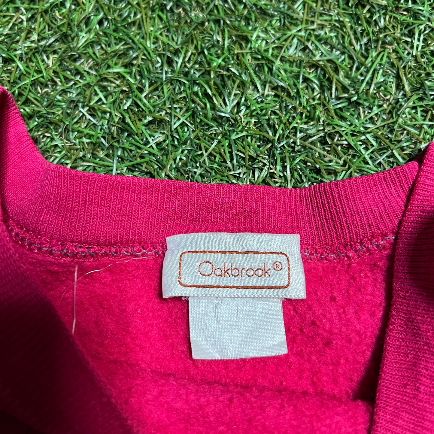 Harley Davidson Crewneck Red Oakbrook tag Size Large USED V10844