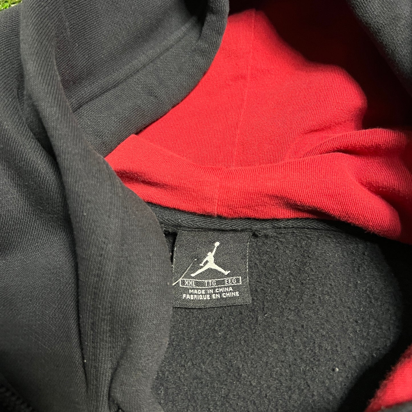 Air Jordan black hoodie red embroidery Size XXL USED