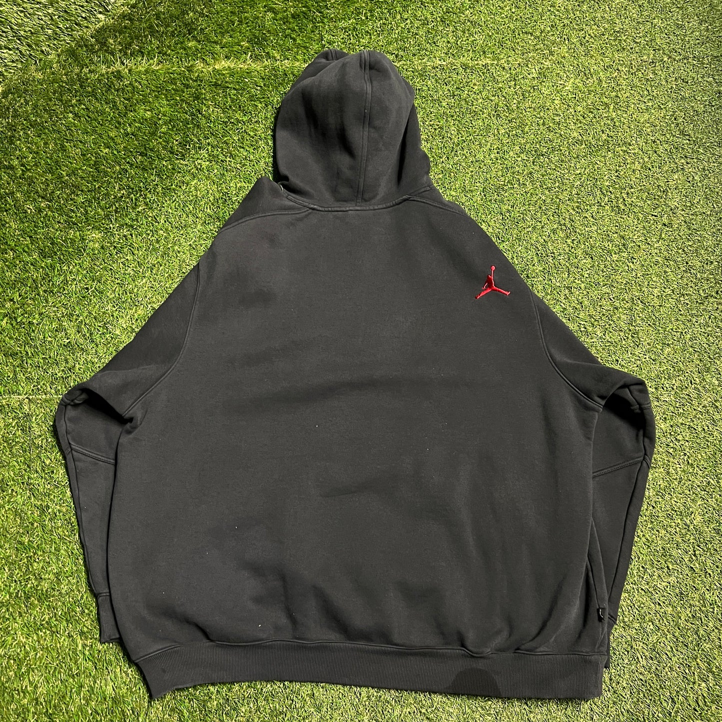 Air Jordan black hoodie red embroidery Size XXL USED