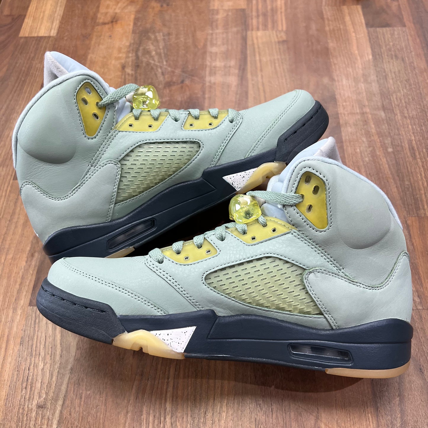 Jordan 5 Jade Horizon Size 9.5 NEW s16048