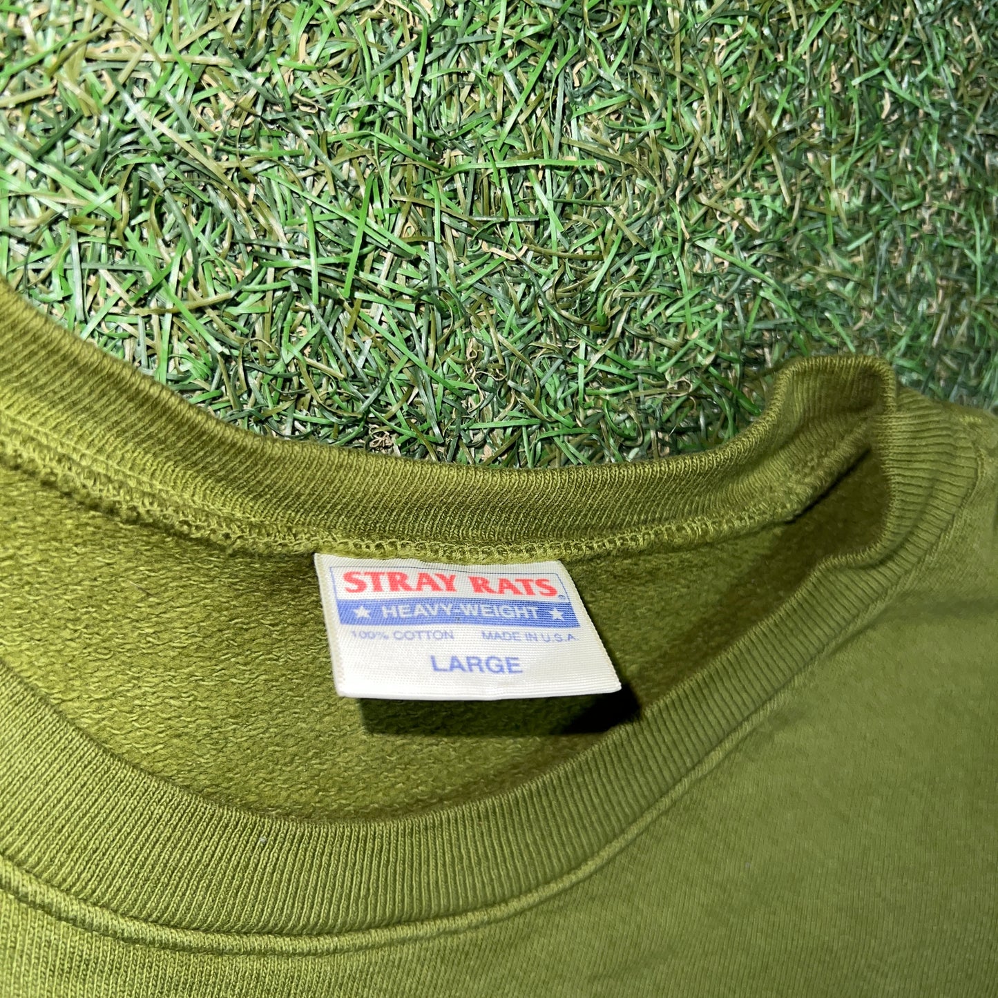 Stray Rats Aliens Green Crewneck Size Large USED x12567