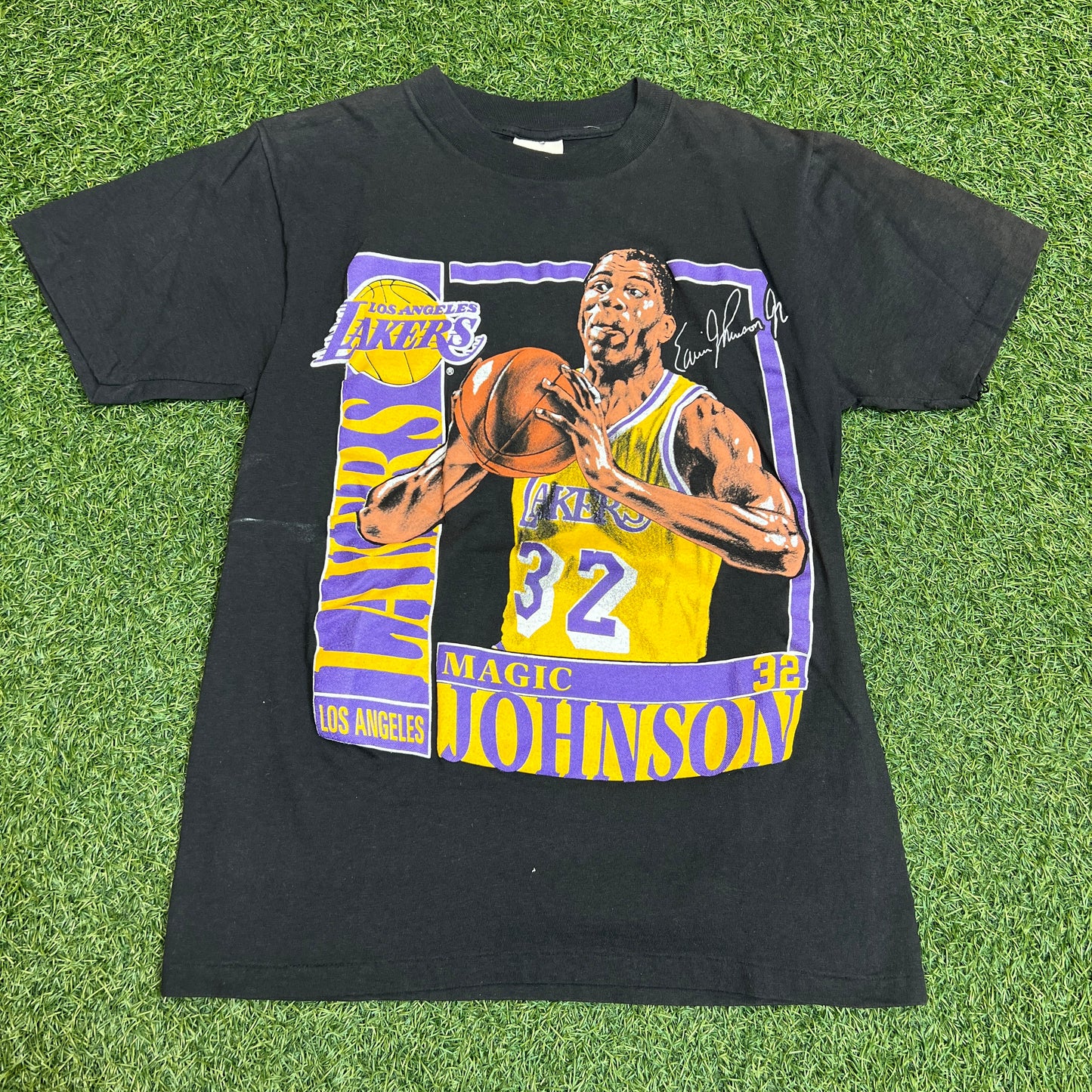 1990s Magic Johnson Stats Tee Nutmeg Tag Size Medium USED v5410