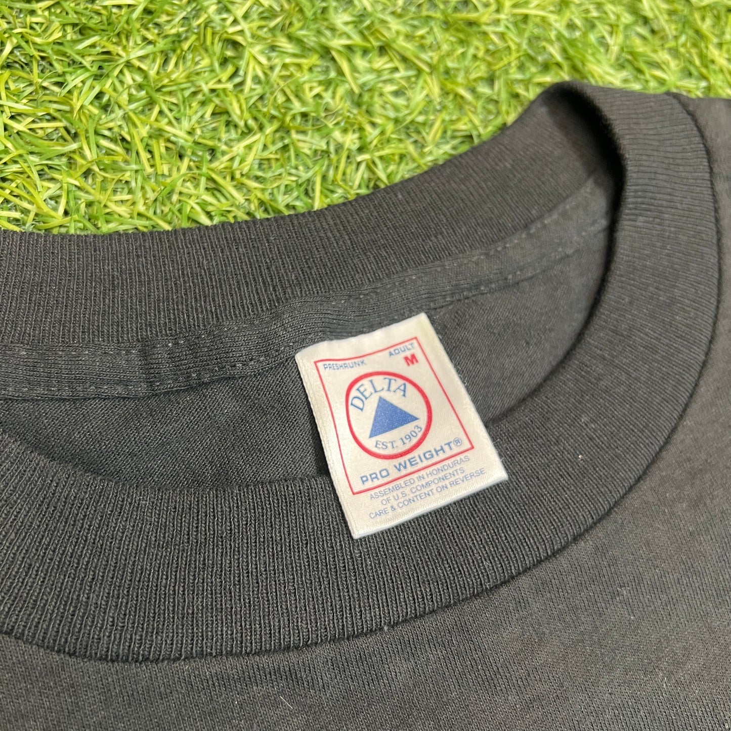 2000 Up In smoke Tour Black Tee Size Medium NEW v5016