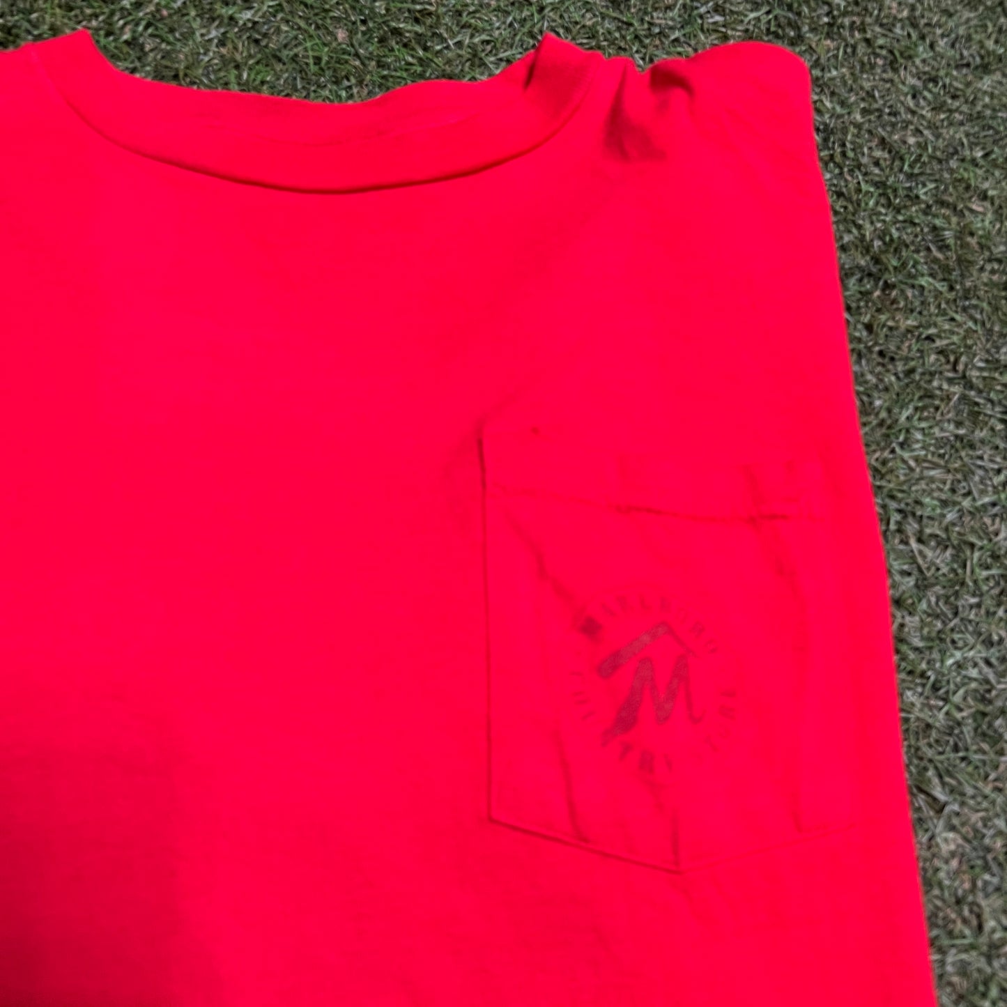 Marlboro logo back pocket tee with tag Size OS/XL NEW v2653