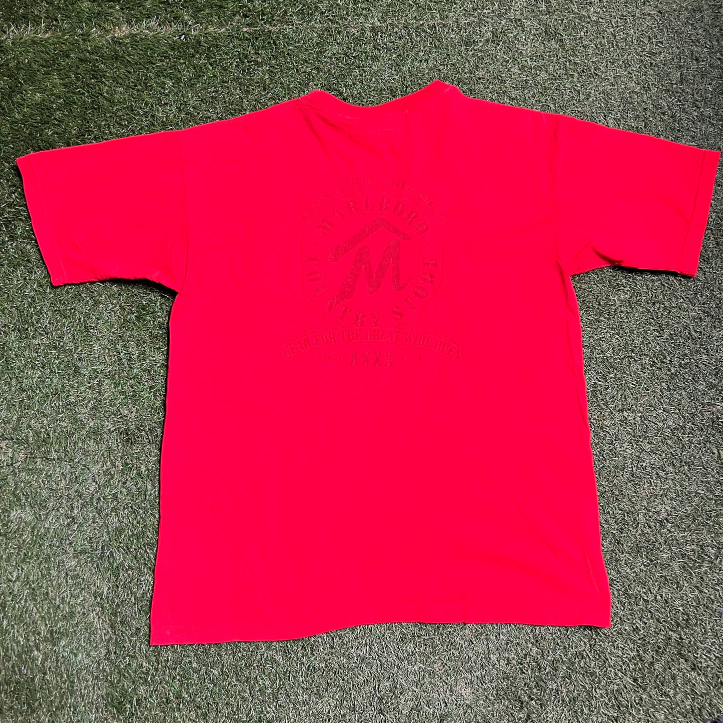 Marlboro logo back pocket tee with tag Size OS/XL NEW v2653
