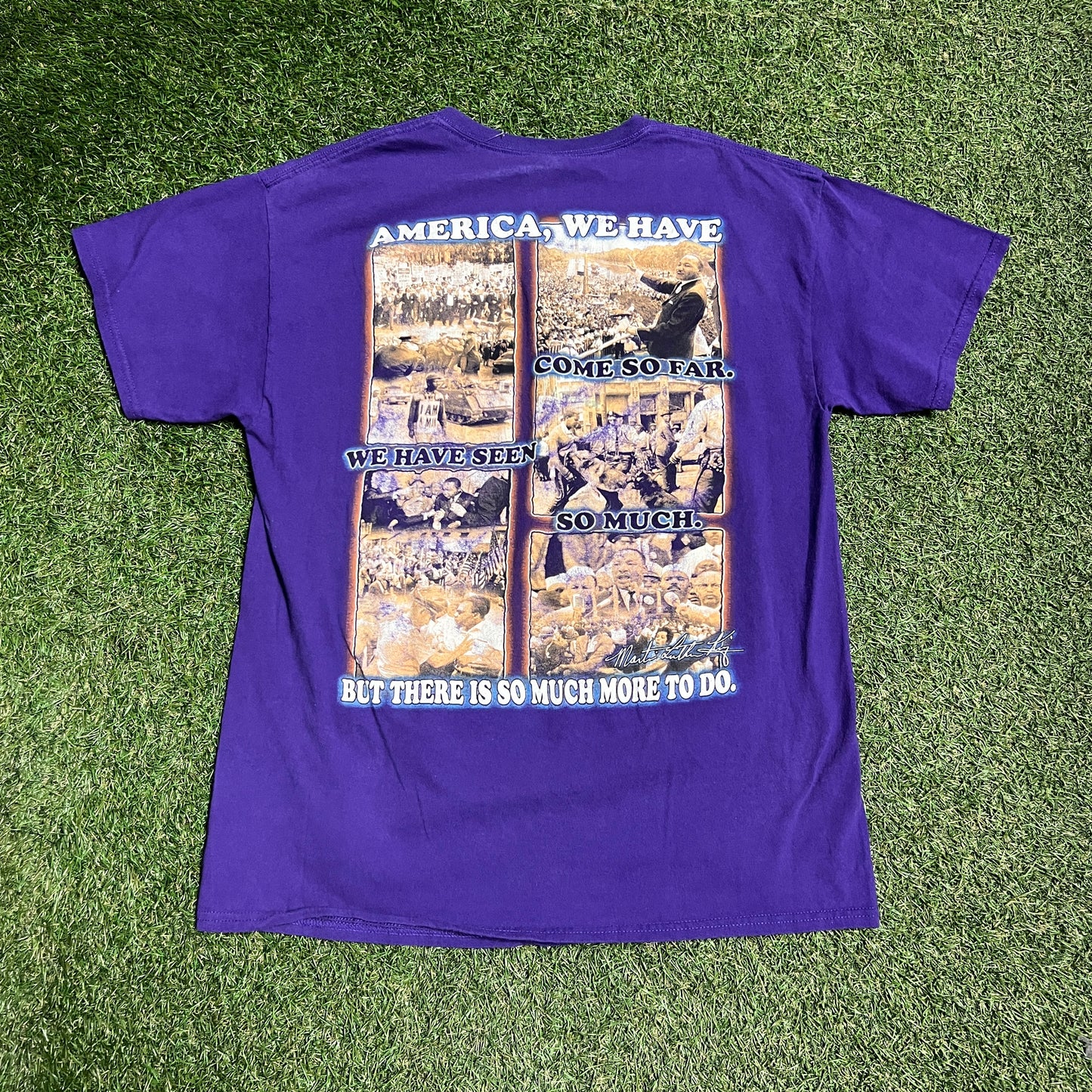 Martin Luther King Civil Rights Purple Tee 2000's Size Large USED v11954