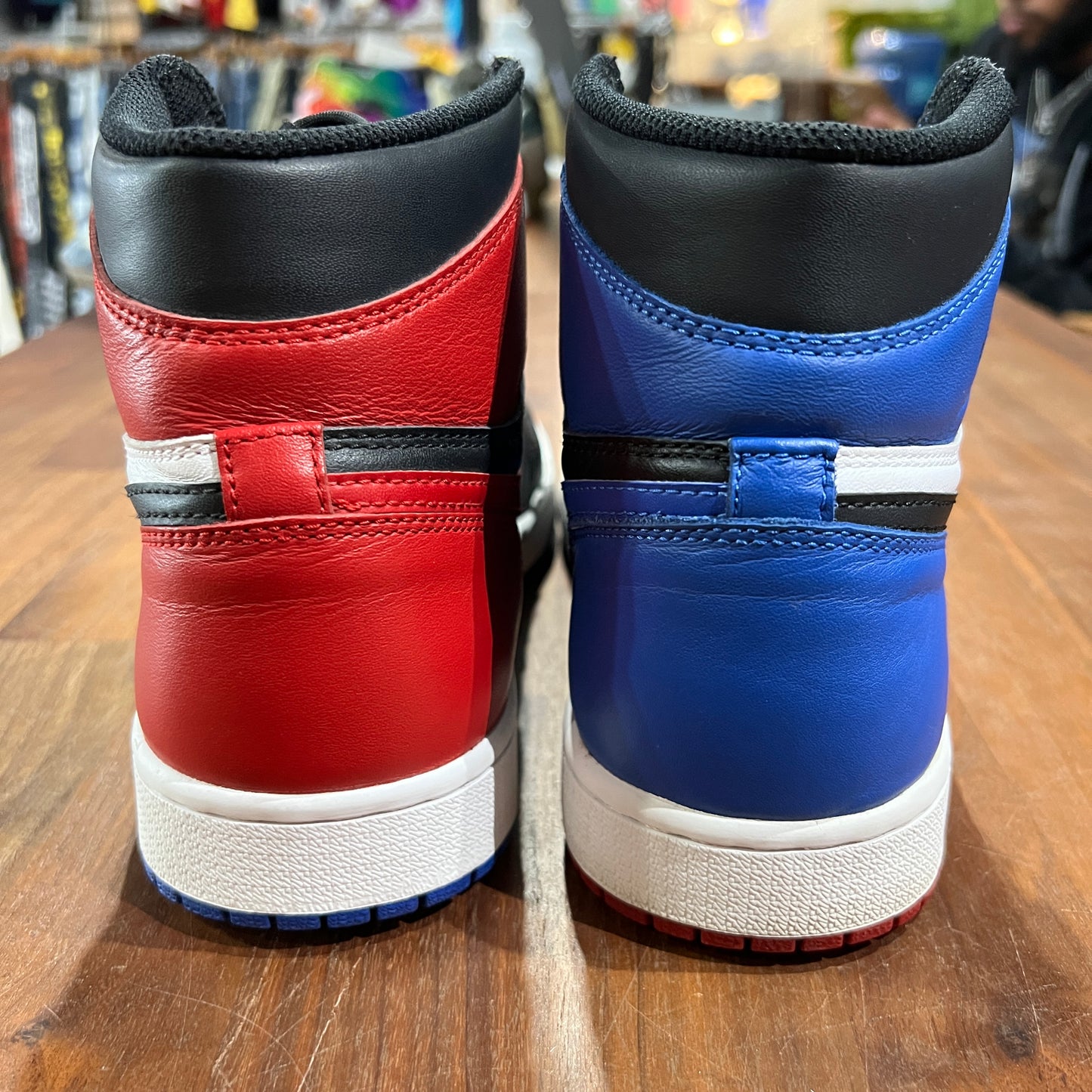 Jordan 1 Top 3 Size 9 USED s7877