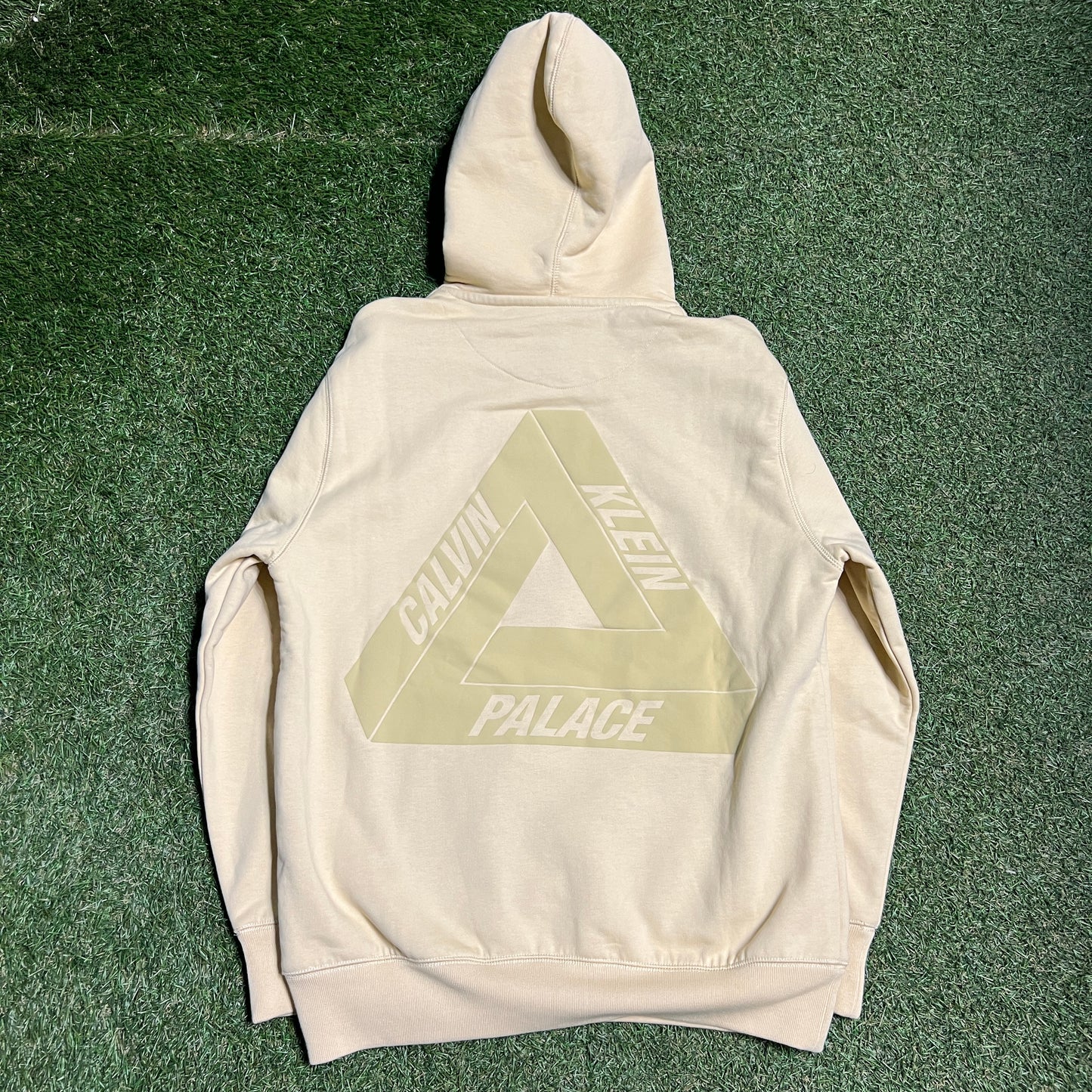 Palace x Calvin Klein Beige Hoodie Size Medium USED x12629