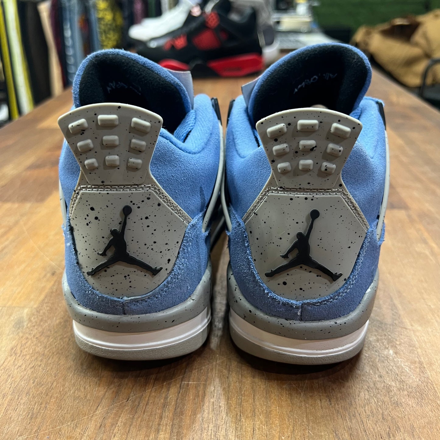 Jordan 4 University Blue Size 5y USED s16188