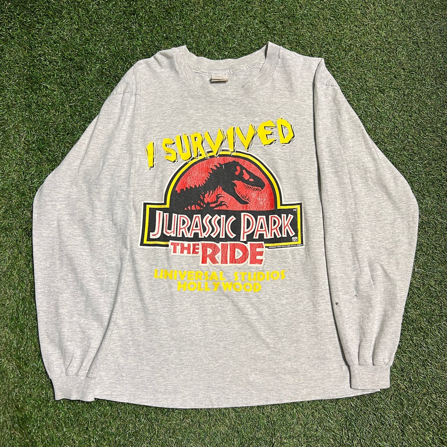I survived jurassic park 1990s long sleeve Size Large USED v9257