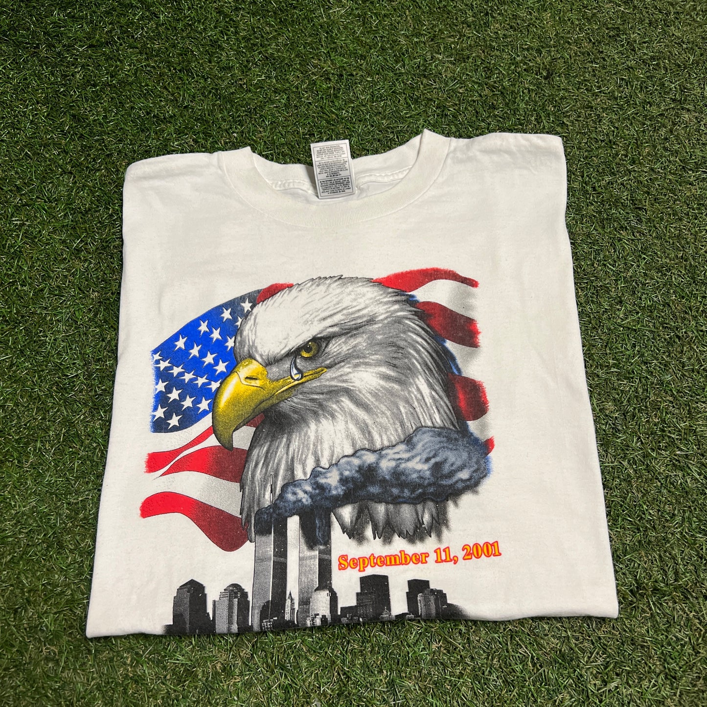 9/11 Memorial White Eagle Tee Size XL USED v15201