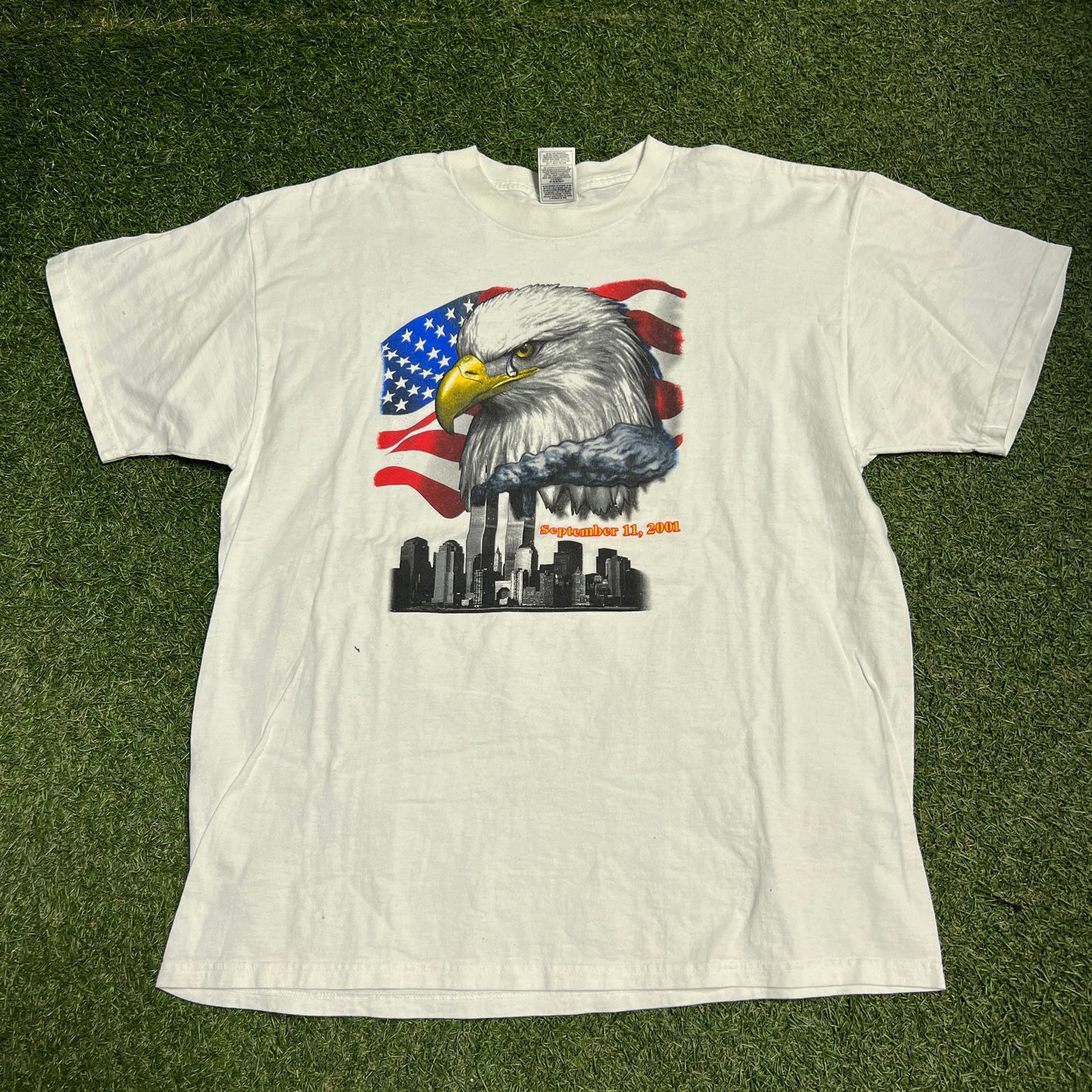 9/11 Memorial White Eagle Tee Size XL USED v15201