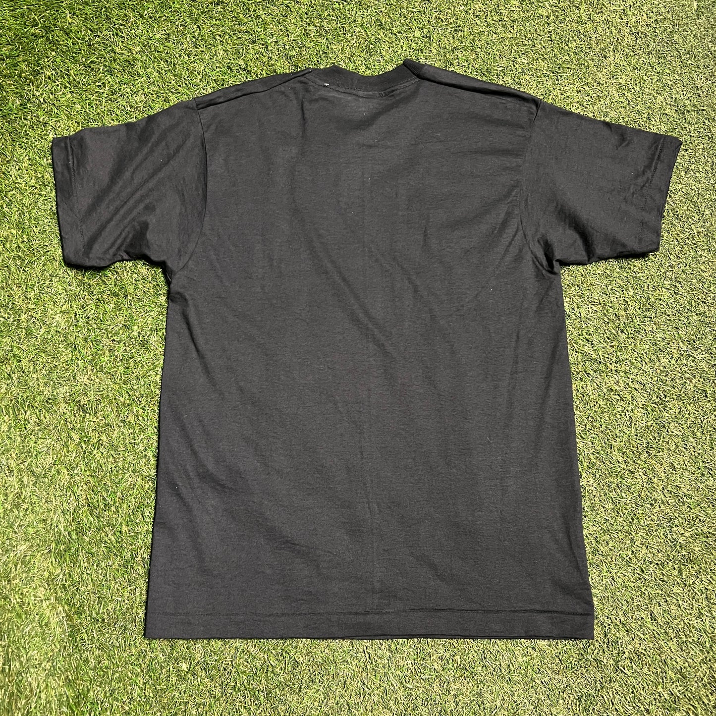 Elvis Taking Care of Business 1987 Tee Size Large USED v1729