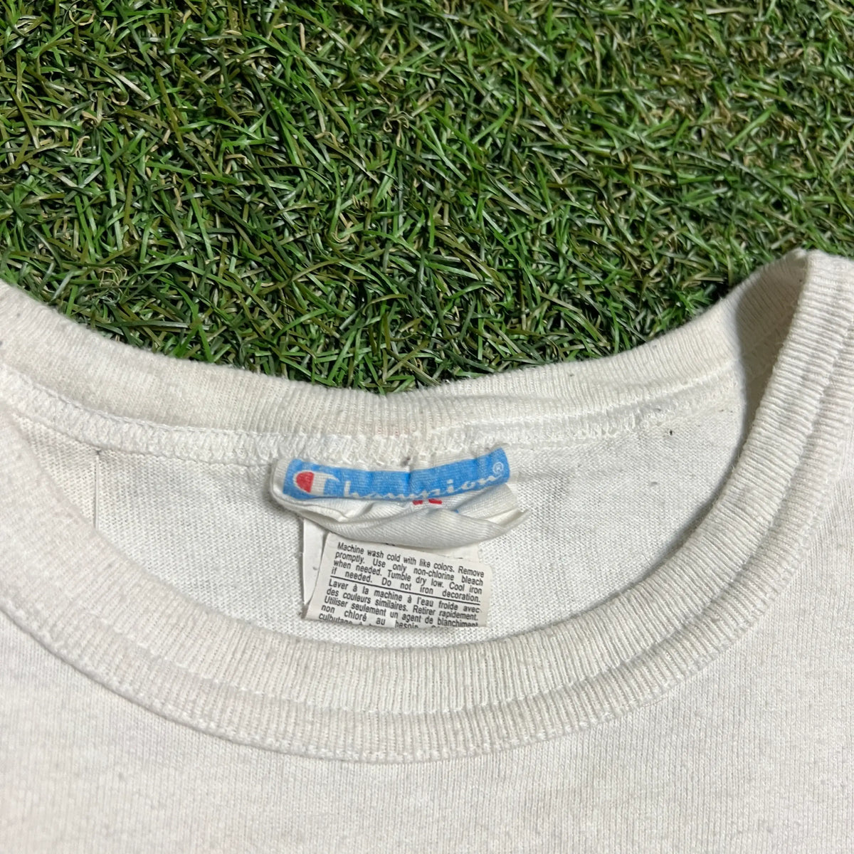Champion Spelt logo White Tee Size Large USED v12287