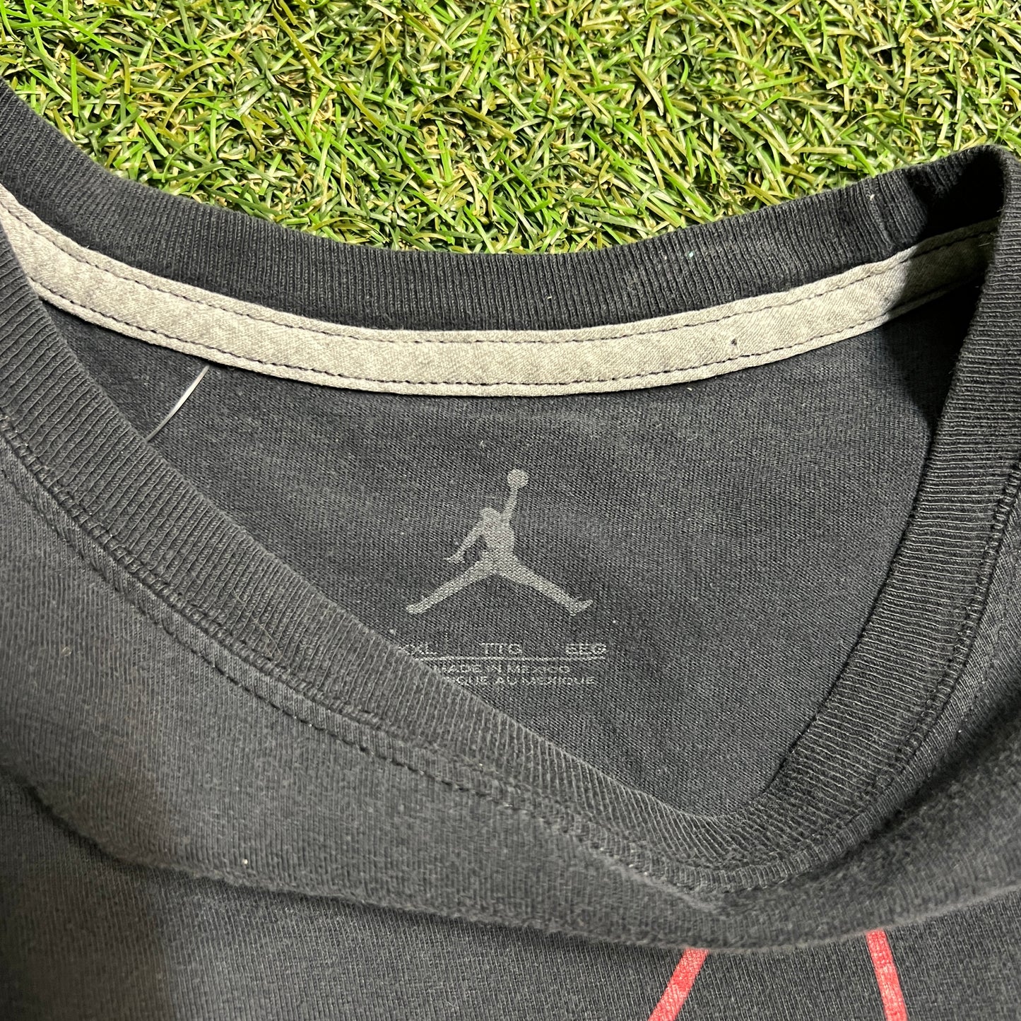 2010's Air Jordan Tee Size XXL USED v12398