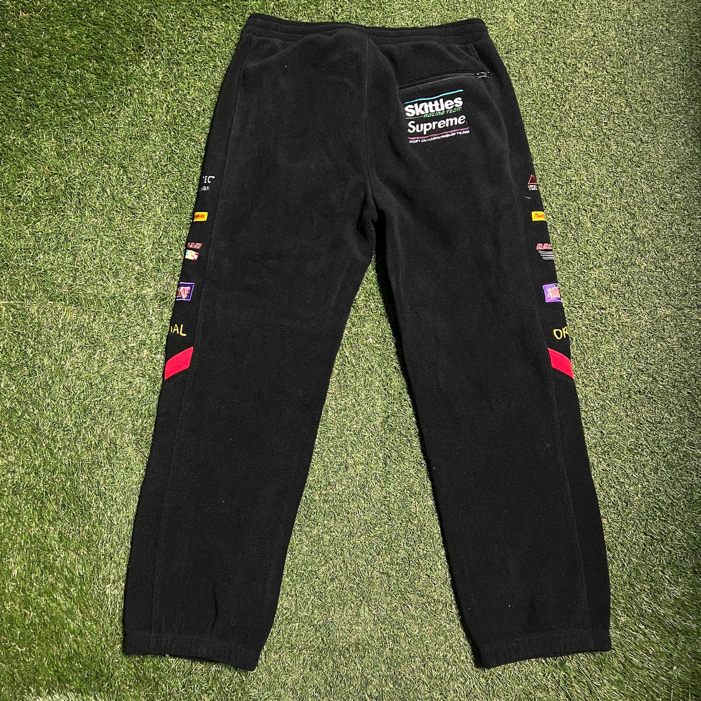 Supreme fw21 skittles polartec pants black Size Large NEW x8852