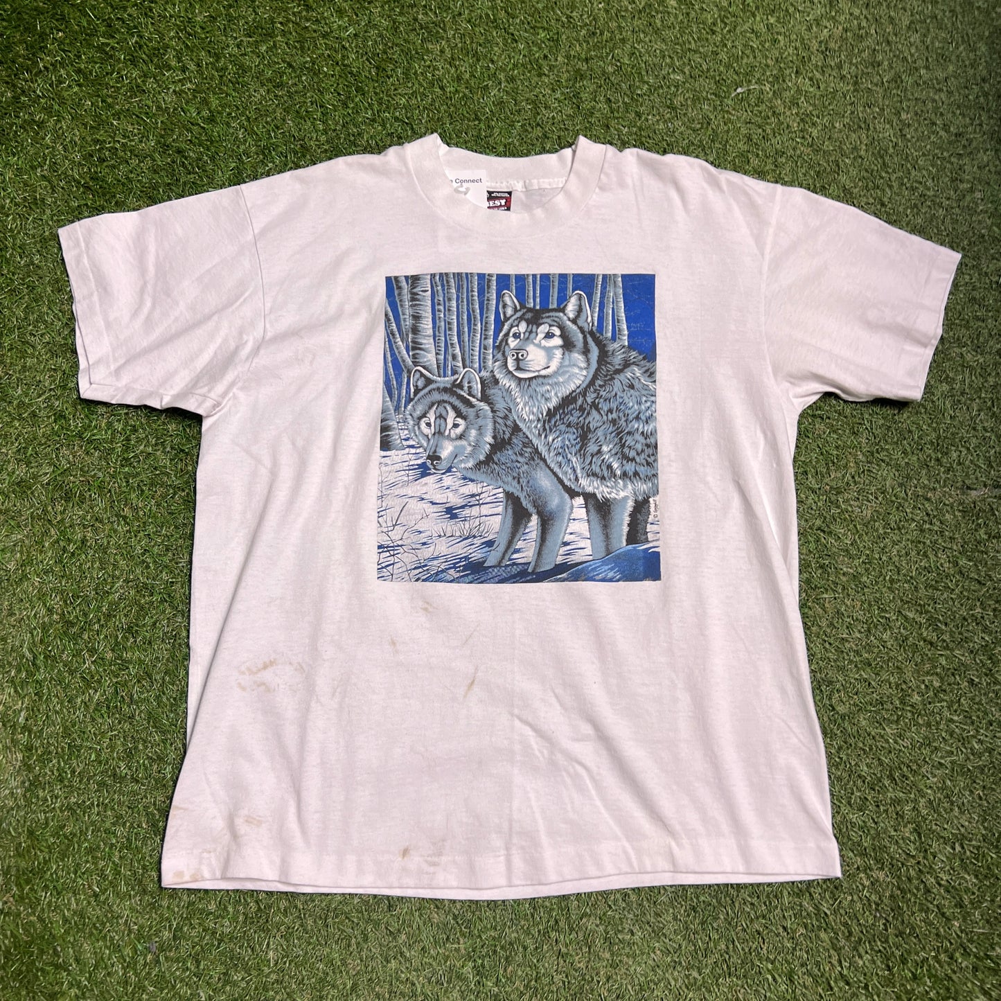 Blue eyed wolves tee white fruit of the loom tag Size XL USED v11418