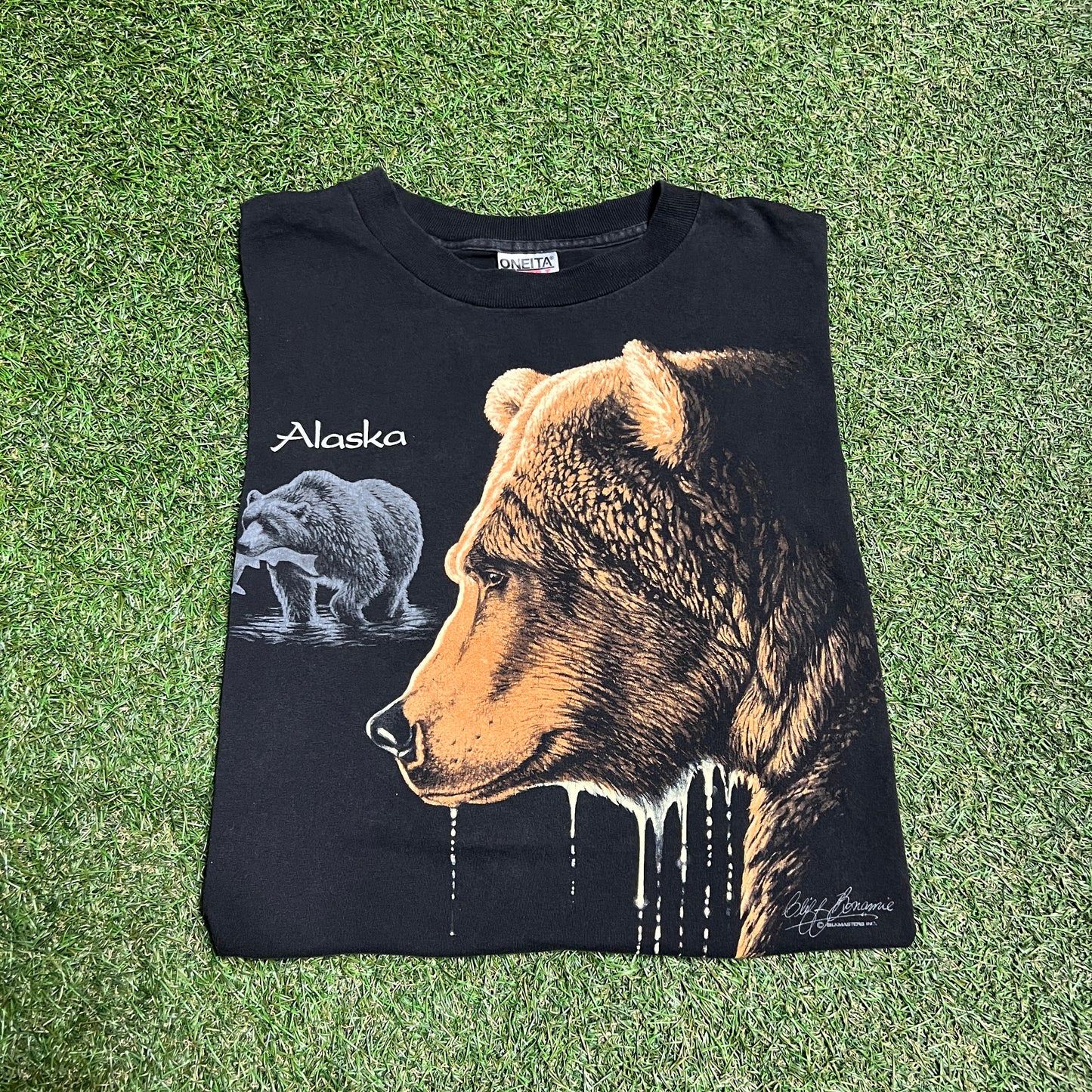 Alaska Bear Graphic Black Tee Size XL USED v13262