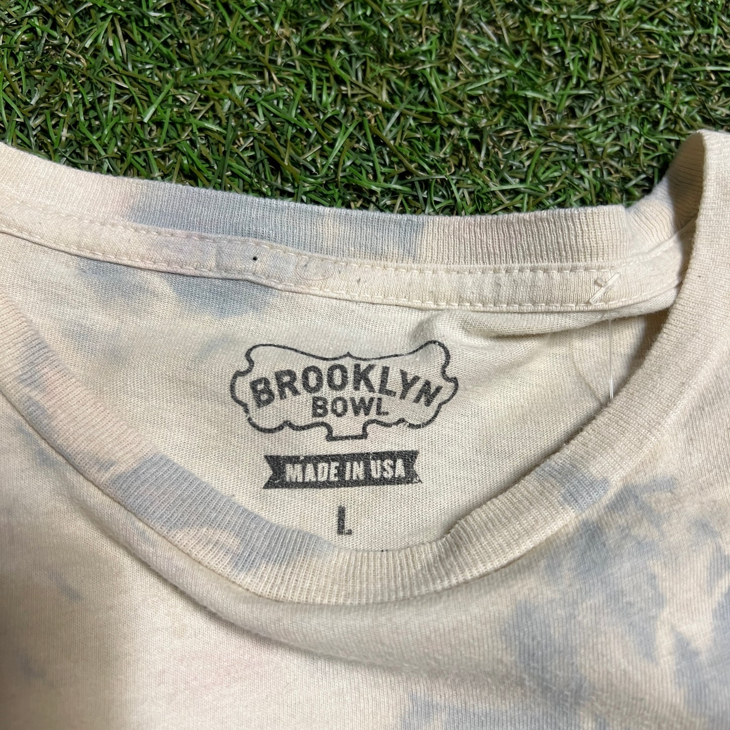 Brooklyn Bowl Amazing Zagro Tee Size Large USED