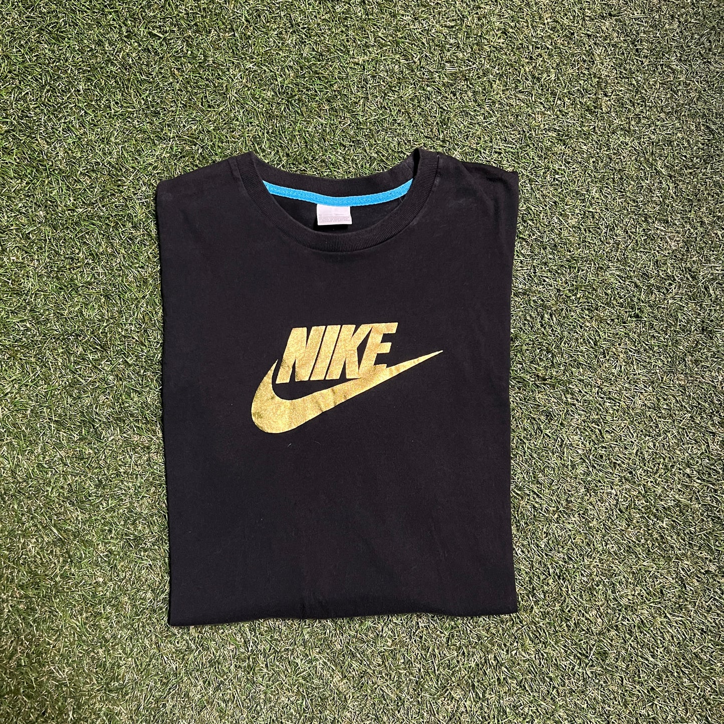 Y2K Nike Gold Emblem Black Tee Size XL USED v12199