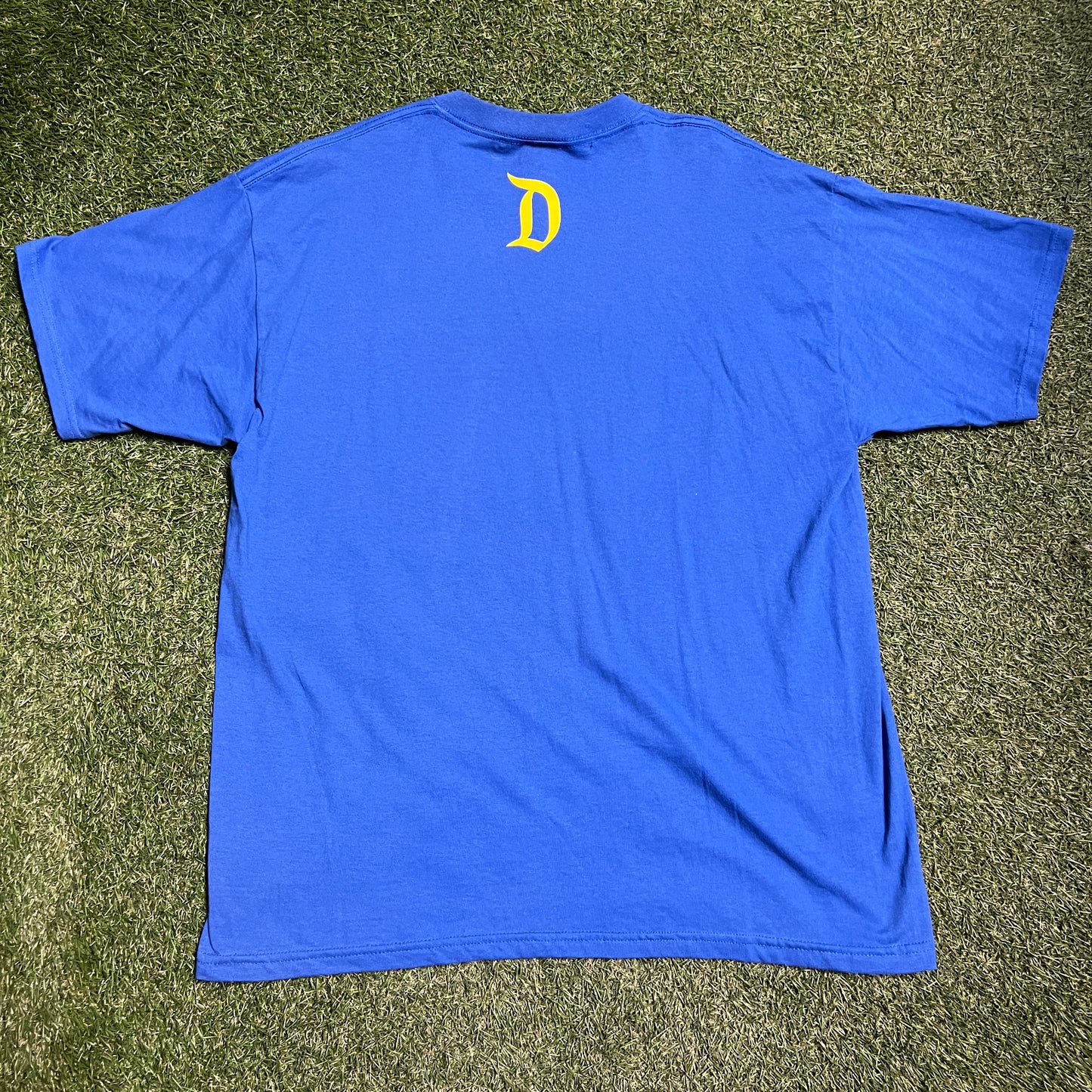2000 Disneyland resort Where Dreams Come True Tee Blue Size XL USED v4127