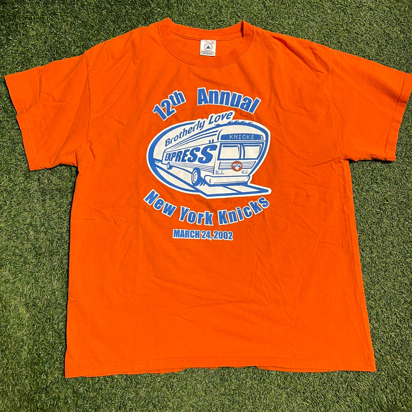2002 Knicks Express Bus Orange Tee Size XL USED v15223