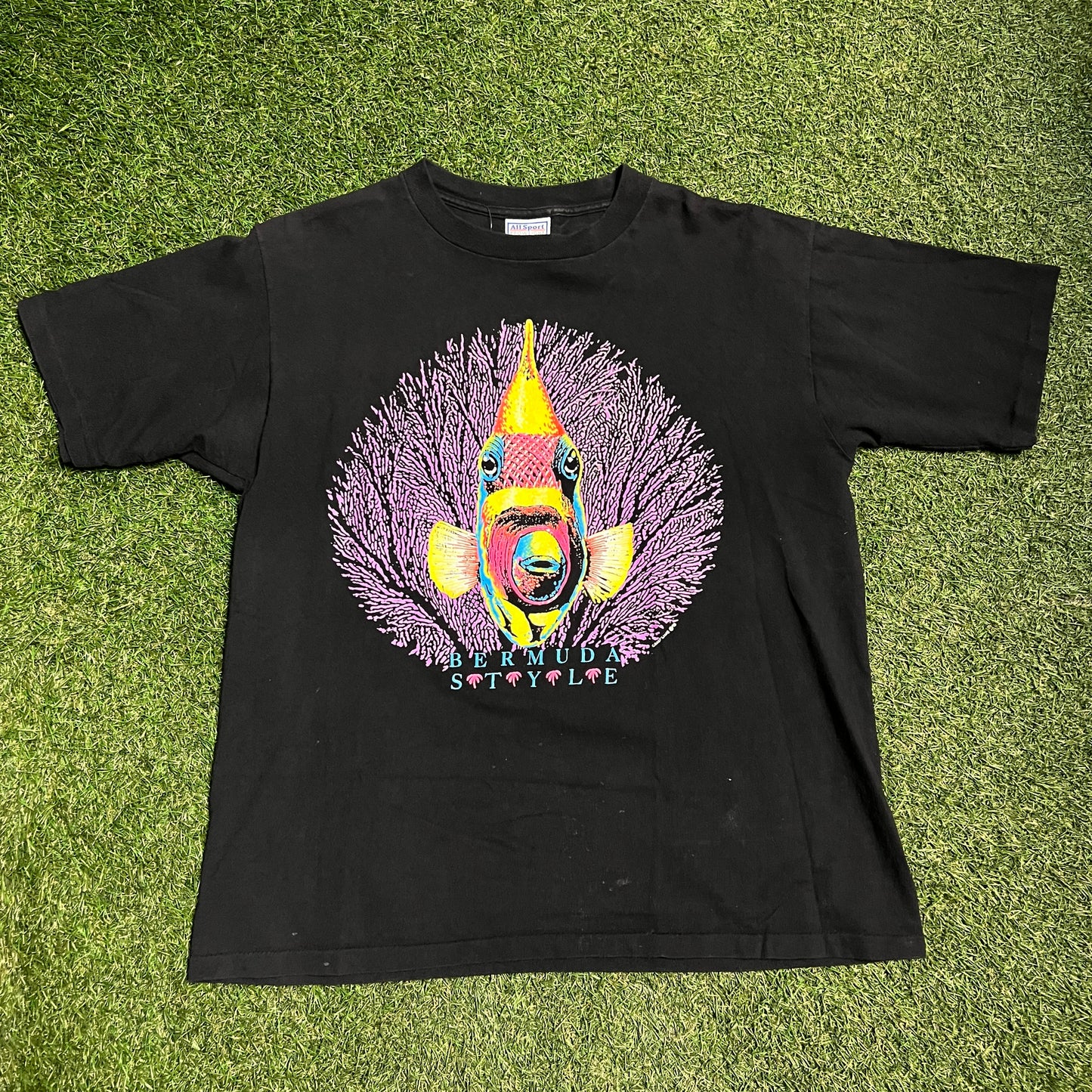 1993 Bermuda Style fish tee black all sport tag Size Large USED v12211